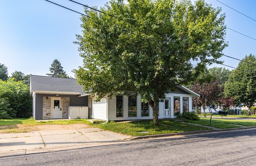 267 CHELLIS STREET, Wausau, Wisconsin 54401, ,Commercial/industrial,For Sale,267 CHELLIS STREET,22600697