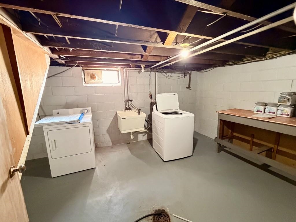 709 KENT STREET, Wausau, Wisconsin 54403, 3 Bedrooms Bedrooms, ,1 BathroomBathrooms,Residential,For Sale,709 KENT STREET,22600698