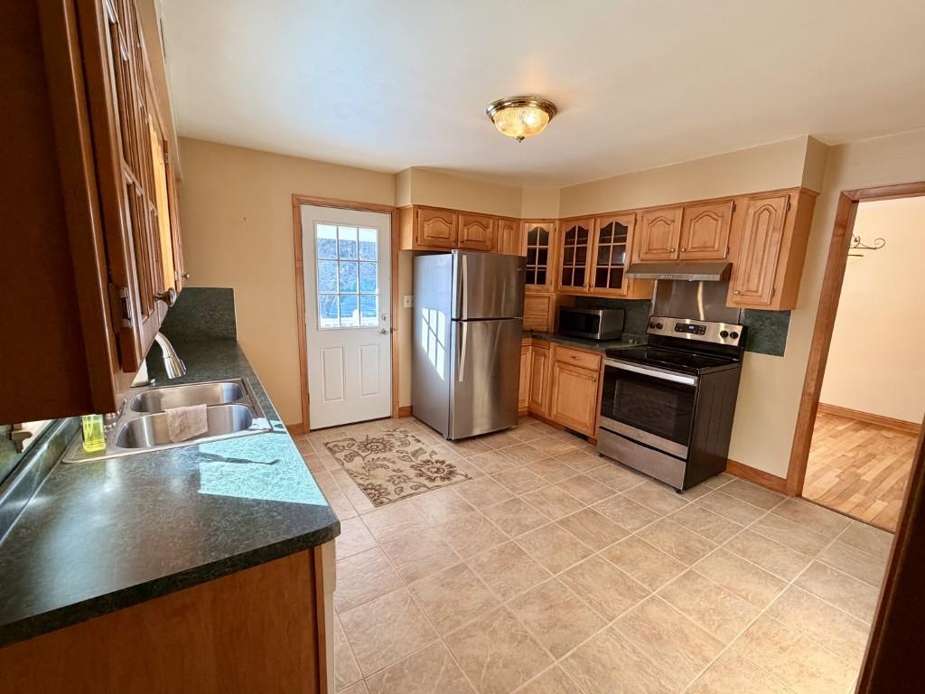 709 KENT STREET, Wausau, Wisconsin 54403, 3 Bedrooms Bedrooms, ,1 BathroomBathrooms,Residential,For Sale,709 KENT STREET,22600698