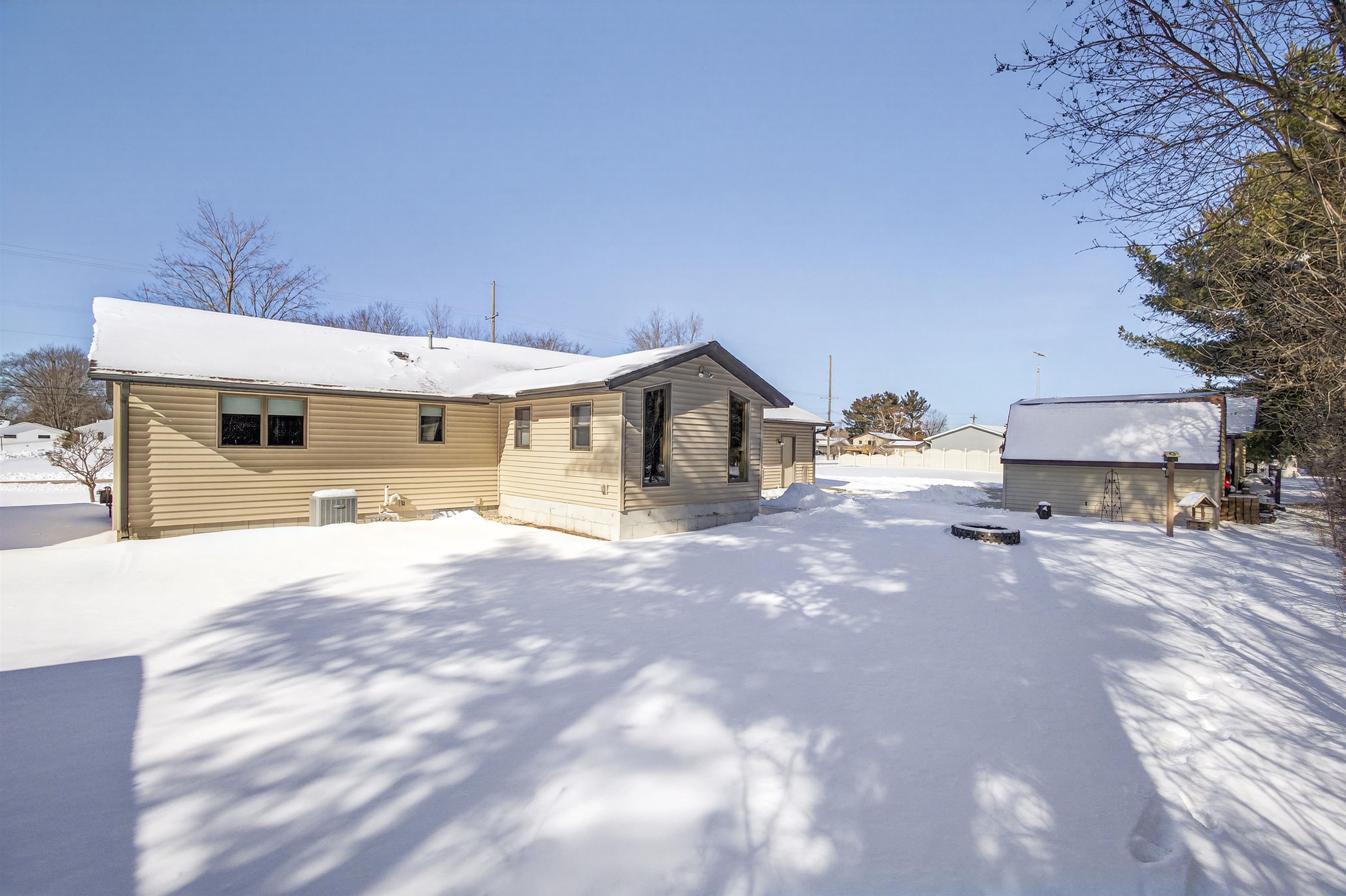 410 20TH STREET NORTH, Wisconsin Rapids, Wisconsin 54494, 3 Bedrooms Bedrooms, ,1 BathroomBathrooms,Residential,For Sale,410 20TH STREET NORTH,22600700