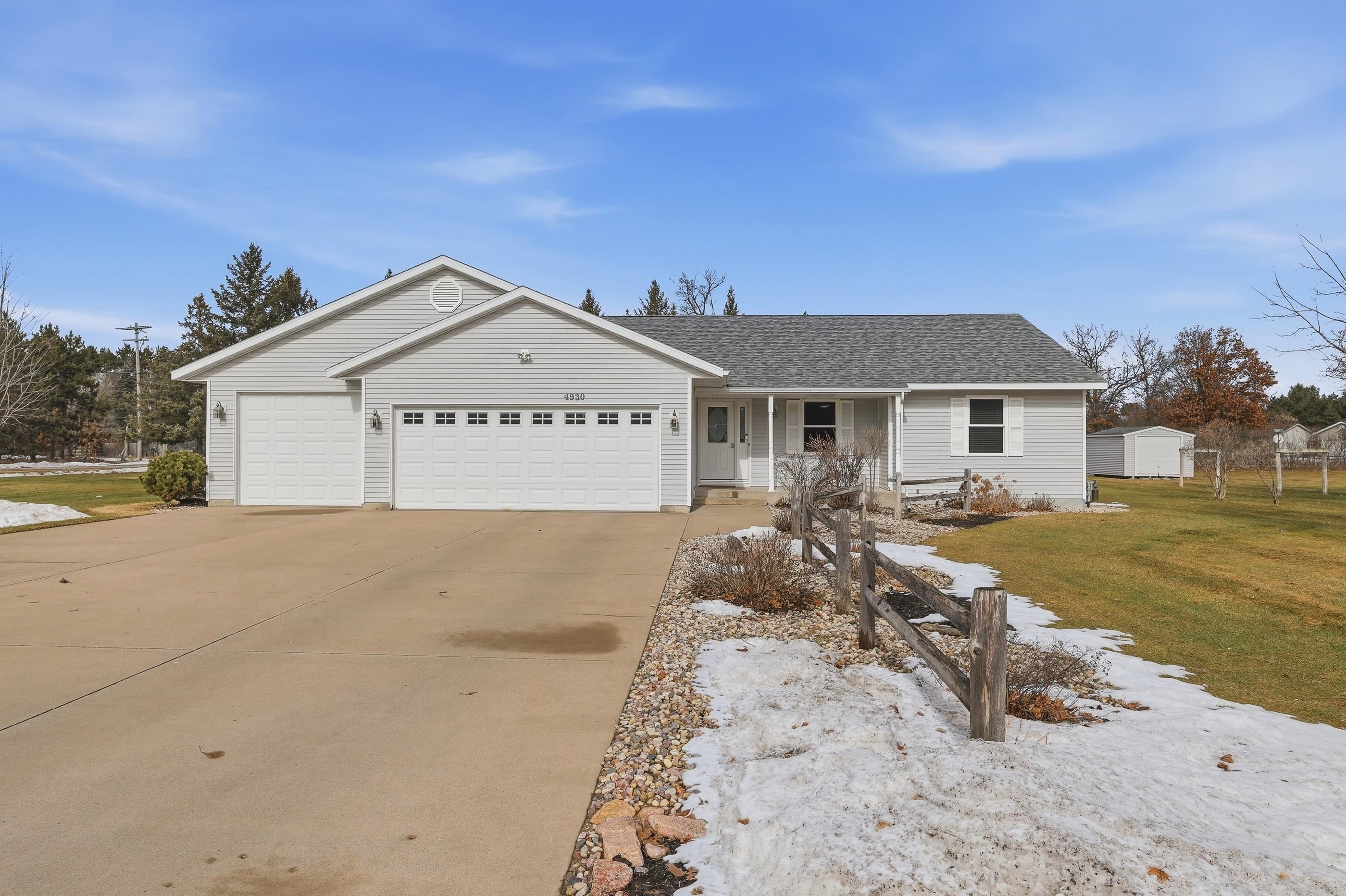 4930 FIELDSTONE DRIVE, Plover, Wisconsin 54467, 4 Bedrooms Bedrooms, ,3 BathroomsBathrooms,Residential,For Sale,4930 FIELDSTONE DRIVE,22600701