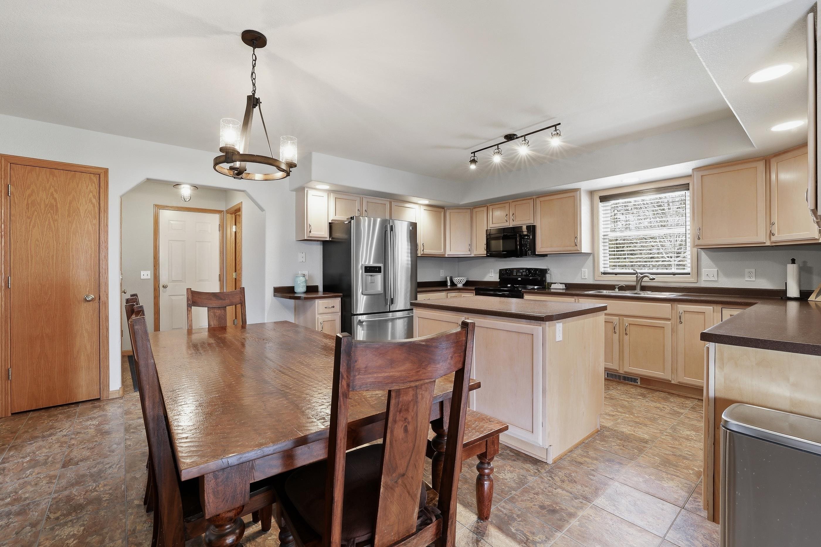 4930 FIELDSTONE DRIVE, Plover, Wisconsin 54467, 4 Bedrooms Bedrooms, ,3 BathroomsBathrooms,Residential,For Sale,4930 FIELDSTONE DRIVE,22600701