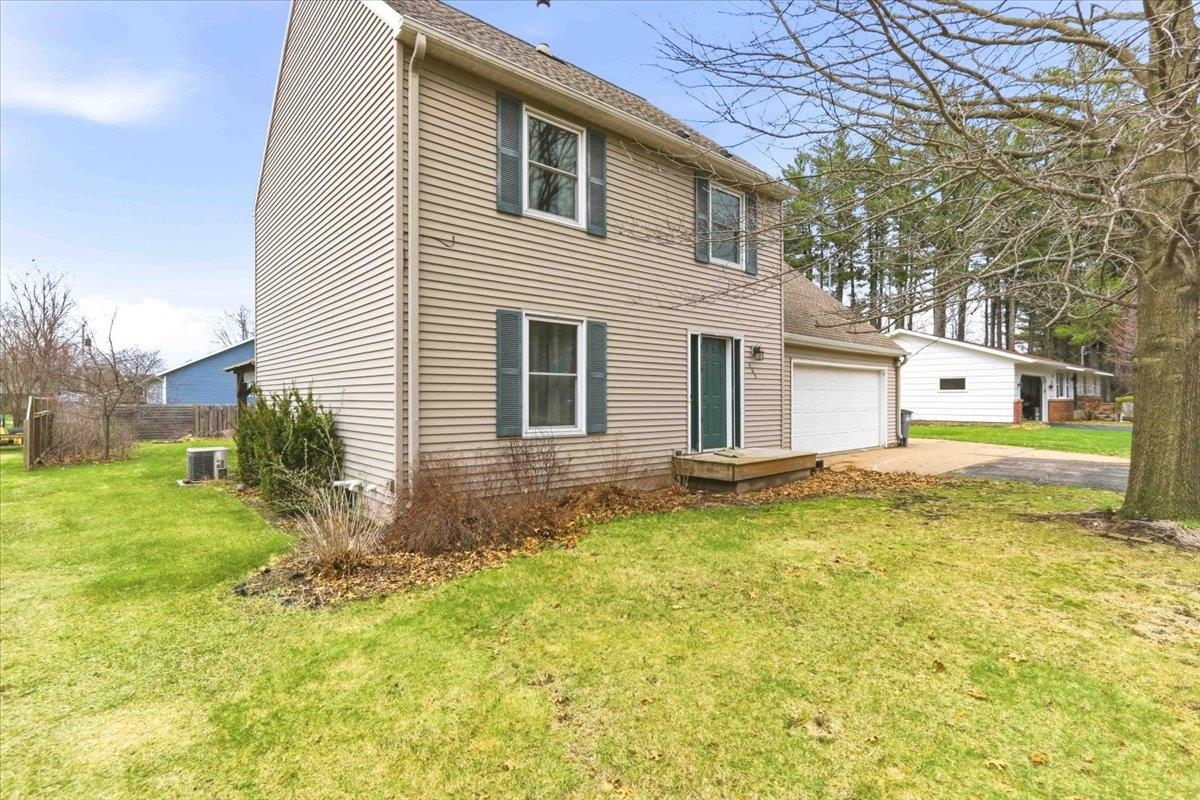 465 SHADY LANE, Wisconsin Rapids, Wisconsin 54494, 3 Bedrooms Bedrooms, ,2 BathroomsBathrooms,Residential,For Sale,465 SHADY LANE,22600702