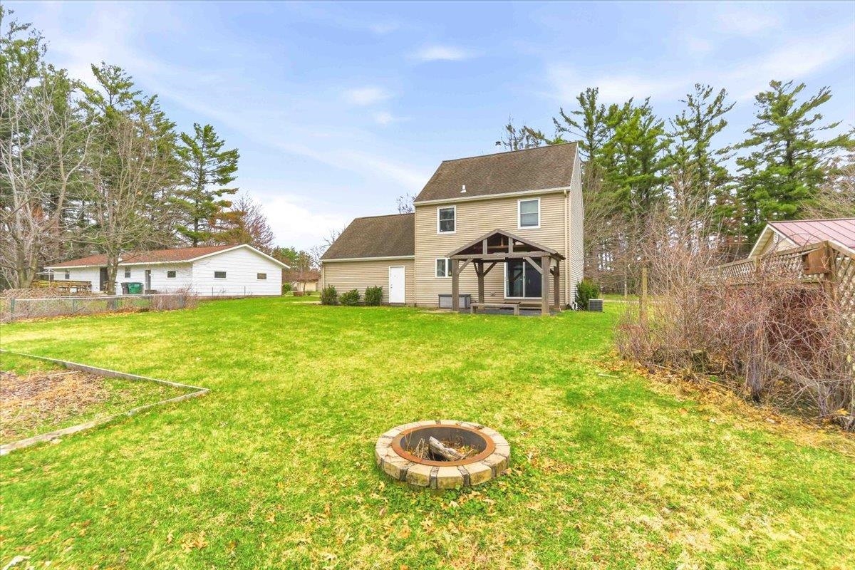 465 SHADY LANE, Wisconsin Rapids, Wisconsin 54494, 3 Bedrooms Bedrooms, ,2 BathroomsBathrooms,Residential,For Sale,465 SHADY LANE,22600702