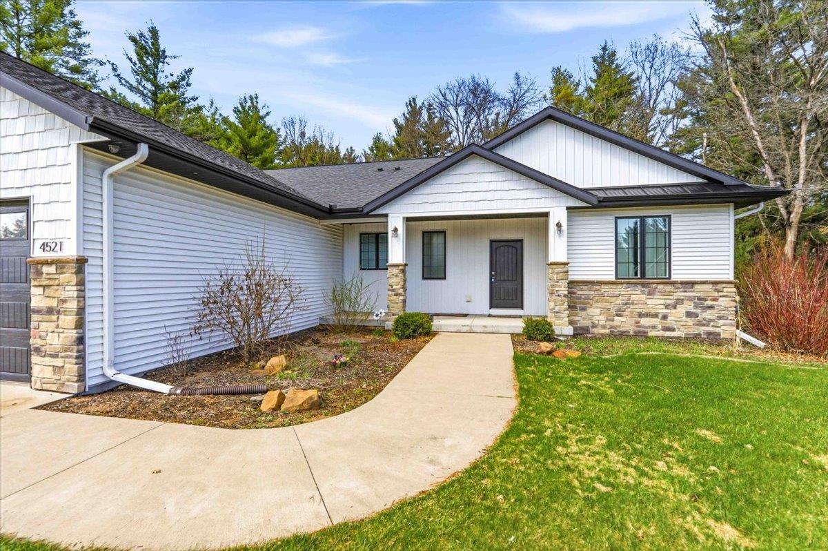 4521 GRAND PINE DRIVE, Wisconsin Rapids, Wisconsin 54494, 4 Bedrooms Bedrooms, ,3 BathroomsBathrooms,Residential,For Sale,4521 GRAND PINE DRIVE,22600705