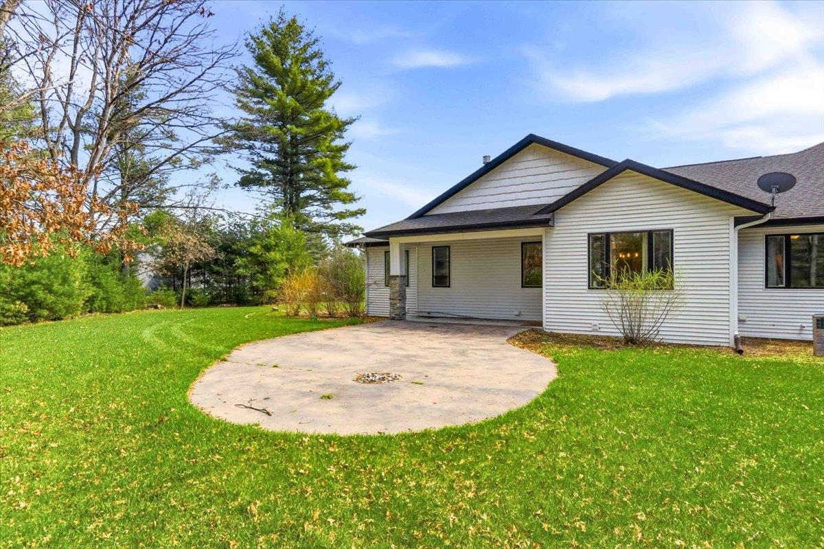 4521 GRAND PINE DRIVE, Wisconsin Rapids, Wisconsin 54494, 4 Bedrooms Bedrooms, ,3 BathroomsBathrooms,Residential,For Sale,4521 GRAND PINE DRIVE,22600705