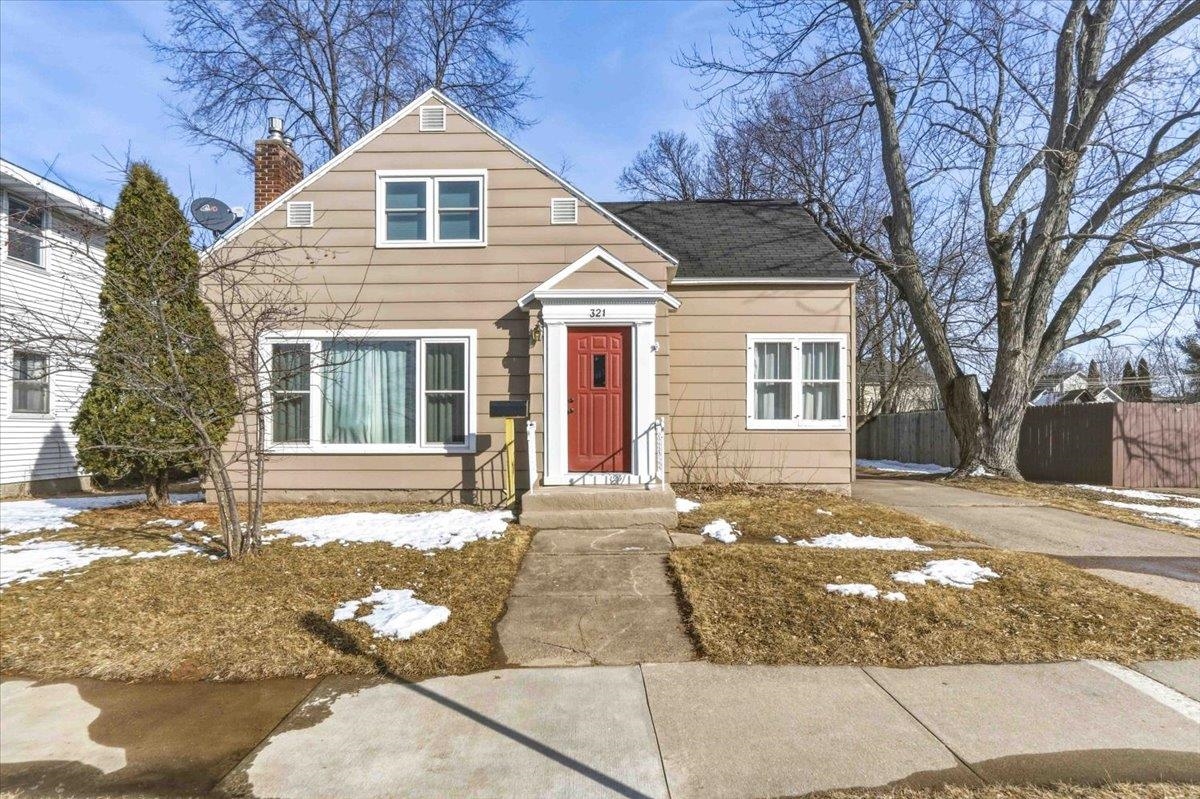 321 6TH STREET SOUTH, Wisconsin Rapids, Wisconsin 54494, 4 Bedrooms Bedrooms, ,1 BathroomBathrooms,Residential,For Sale,321 6TH STREET SOUTH,22600708