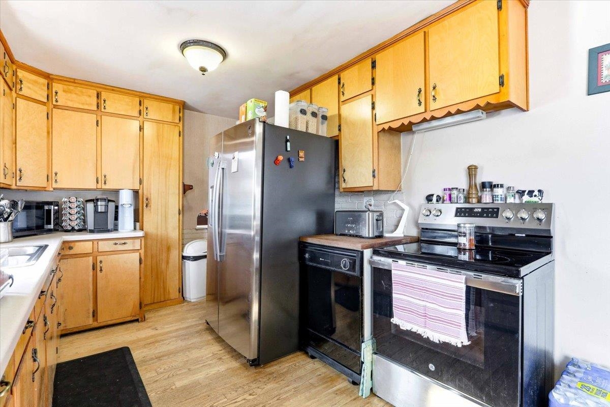 321 6TH STREET SOUTH, Wisconsin Rapids, Wisconsin 54494, 4 Bedrooms Bedrooms, ,1 BathroomBathrooms,Residential,For Sale,321 6TH STREET SOUTH,22600708