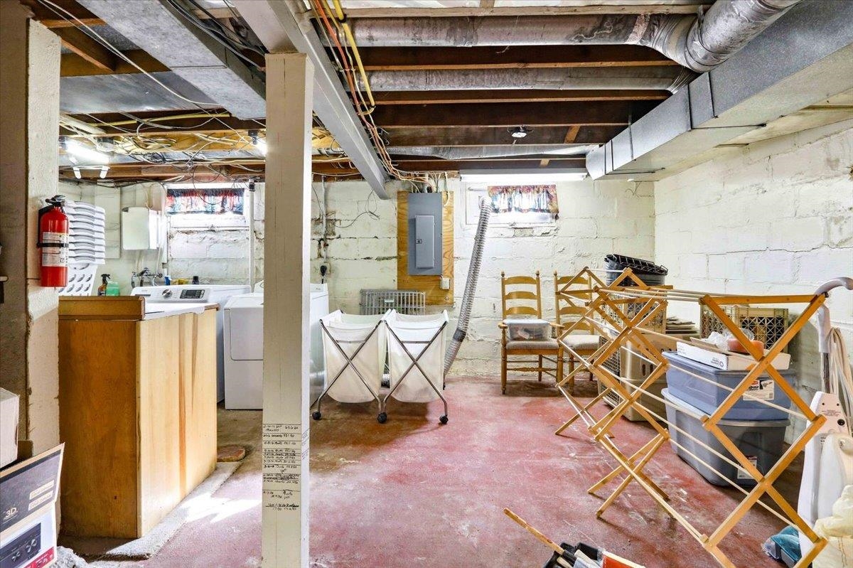 321 6TH STREET SOUTH, Wisconsin Rapids, Wisconsin 54494, 4 Bedrooms Bedrooms, ,1 BathroomBathrooms,Residential,For Sale,321 6TH STREET SOUTH,22600708