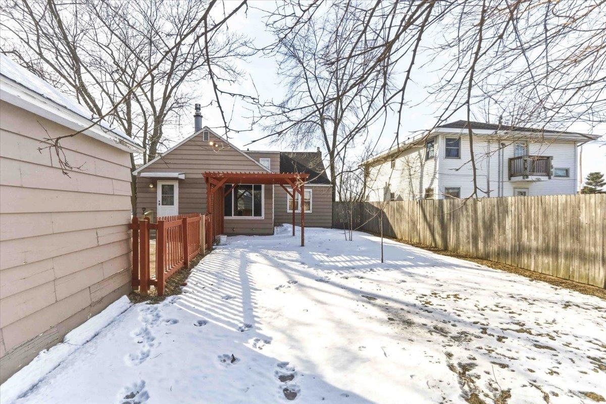 321 6TH STREET SOUTH, Wisconsin Rapids, Wisconsin 54494, 4 Bedrooms Bedrooms, ,1 BathroomBathrooms,Residential,For Sale,321 6TH STREET SOUTH,22600708