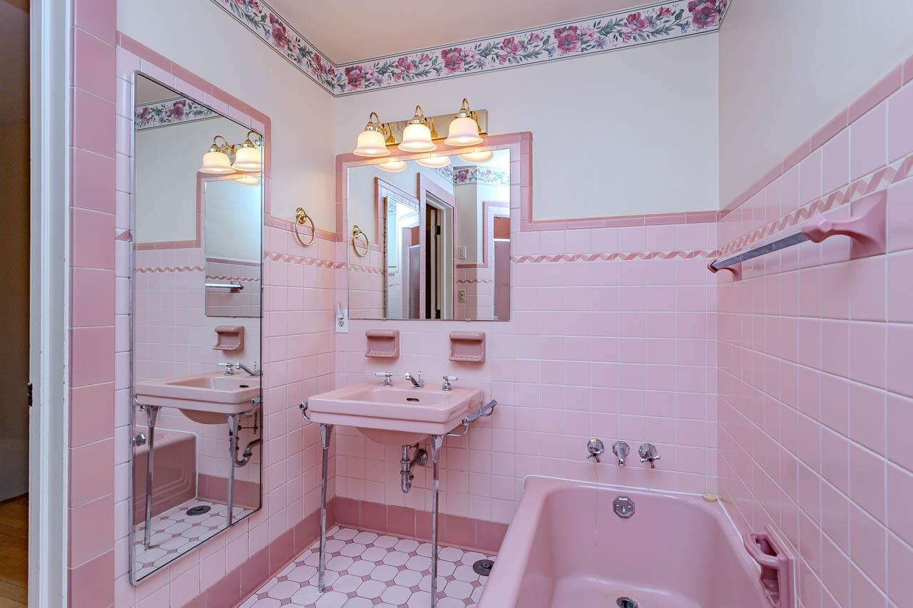 711 N 10TH STREET, Wausau, Wisconsin 54403, 4 Bedrooms Bedrooms, ,3 BathroomsBathrooms,Residential,For Sale,711 N 10TH STREET,22600709