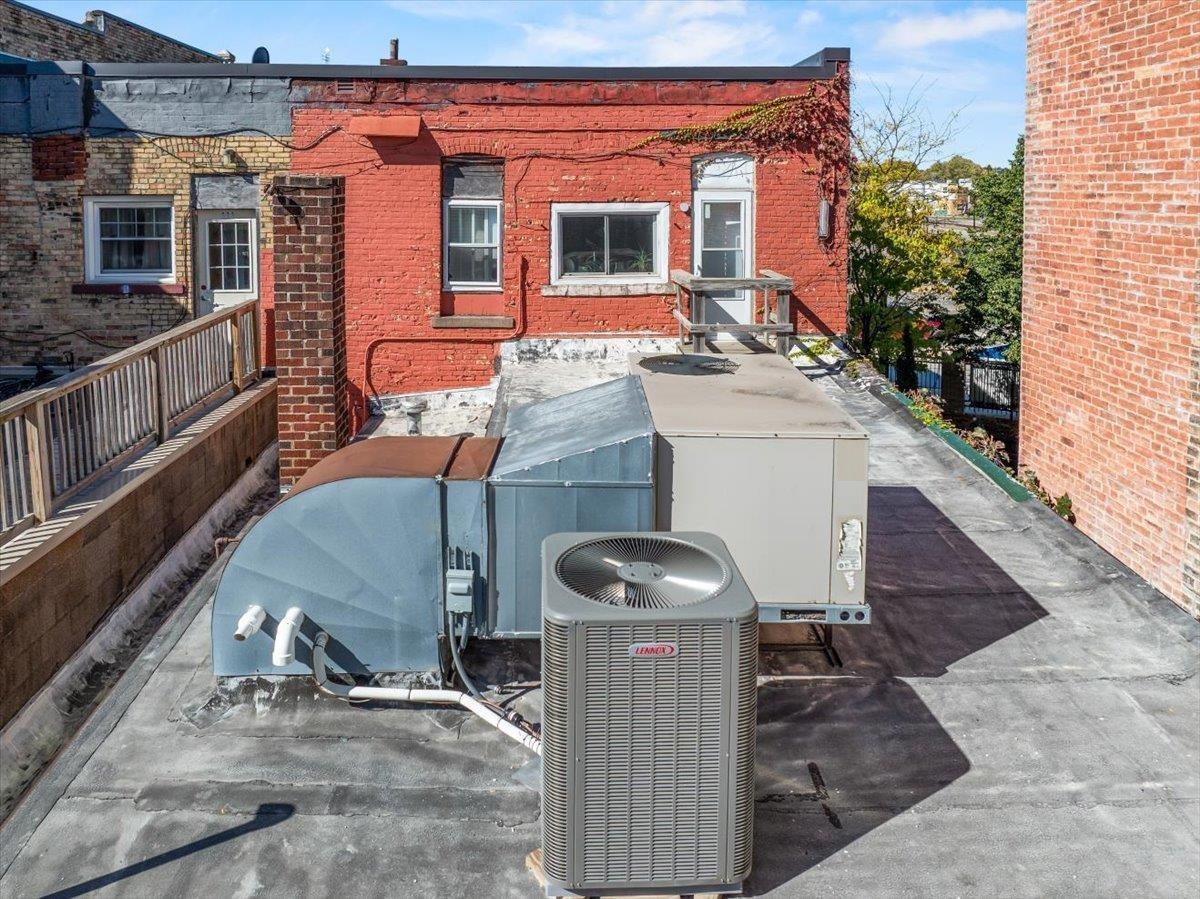 107 S CENTRAL AVENUE, Marshfield, Wisconsin 54449, ,Commercial/industrial,For Sale,107 S CENTRAL AVENUE,22600710