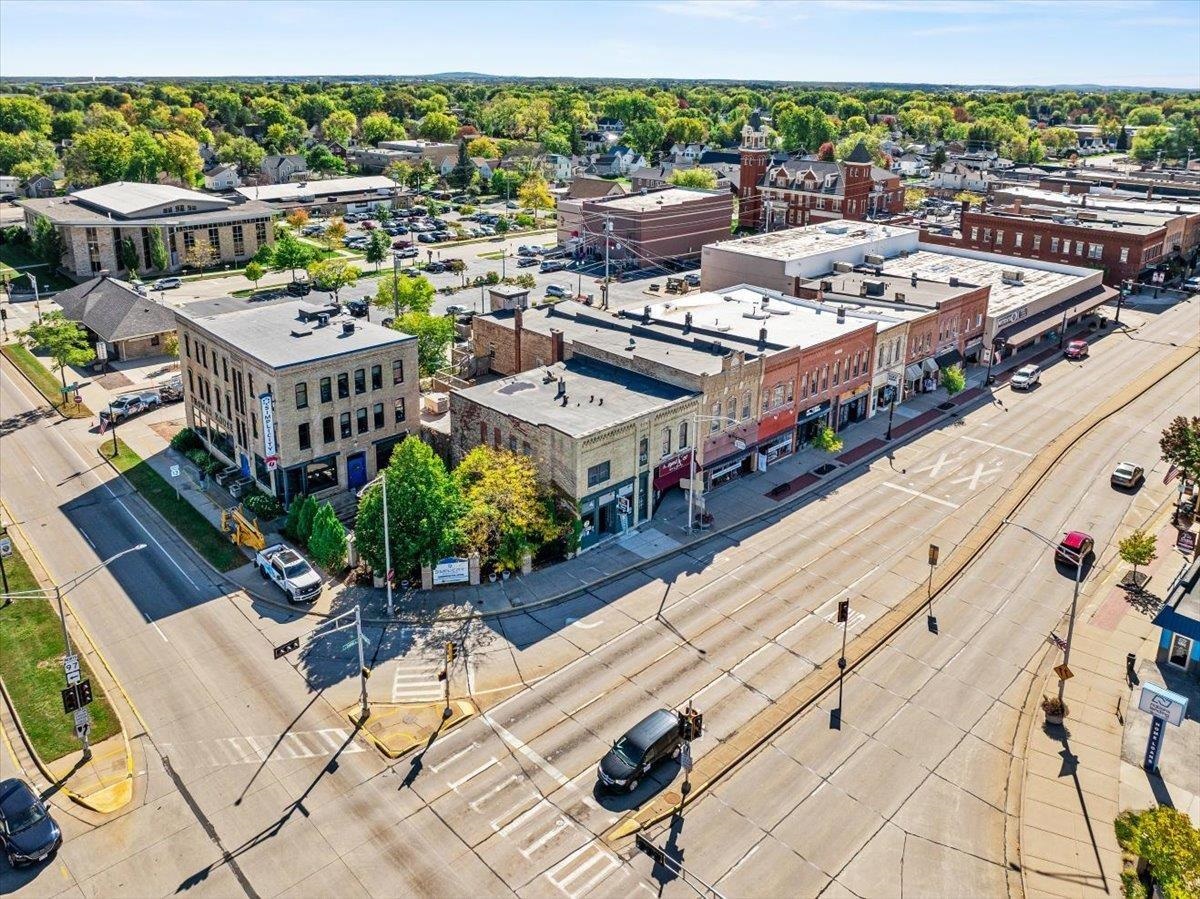107 S CENTRAL AVENUE, Marshfield, Wisconsin 54449, ,Commercial/industrial,For Sale,107 S CENTRAL AVENUE,22600710