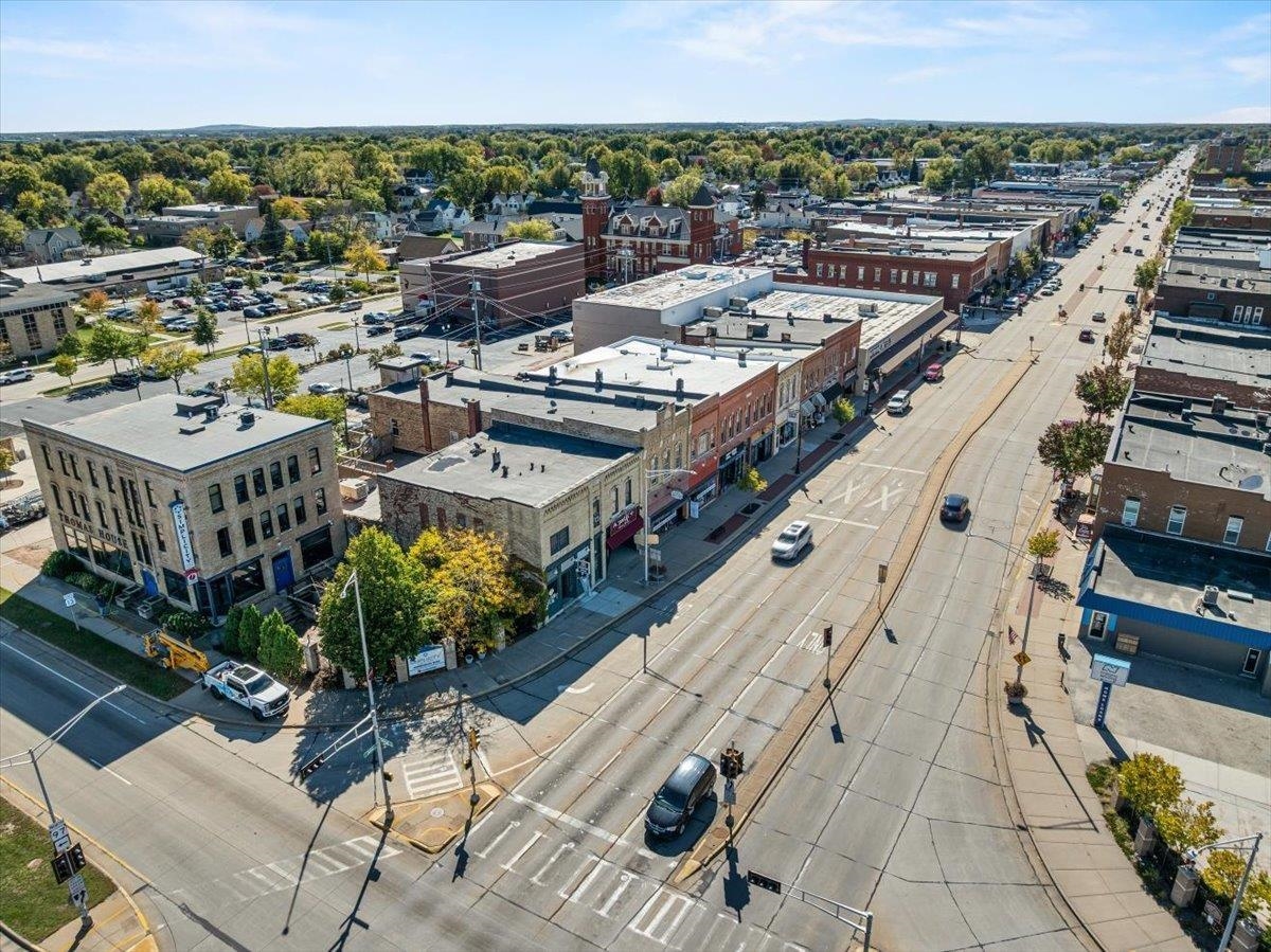 107 S CENTRAL AVENUE, Marshfield, Wisconsin 54449, ,Commercial/industrial,For Sale,107 S CENTRAL AVENUE,22600710