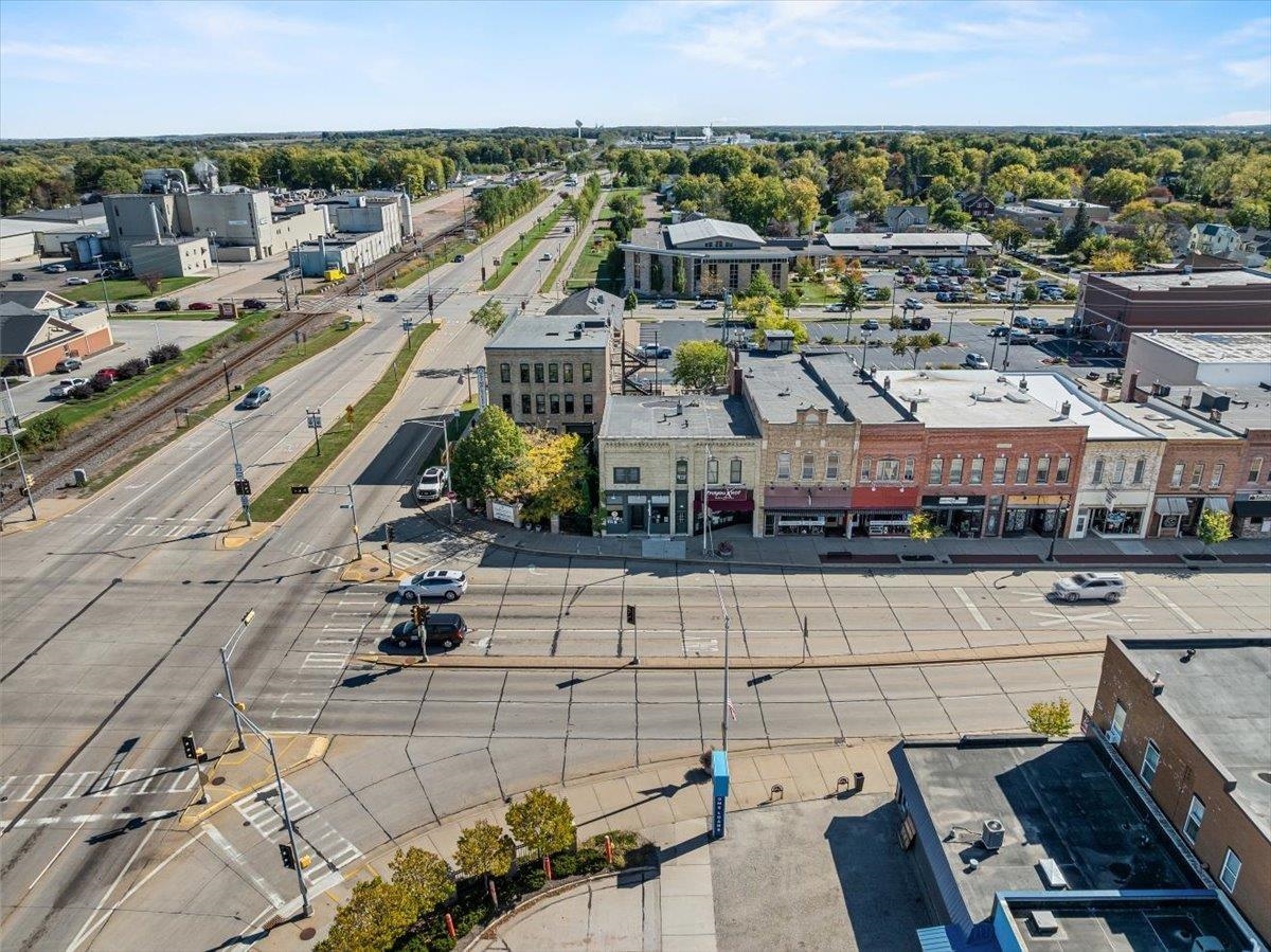 107 S CENTRAL AVENUE, Marshfield, Wisconsin 54449, ,Commercial/industrial,For Sale,107 S CENTRAL AVENUE,22600710