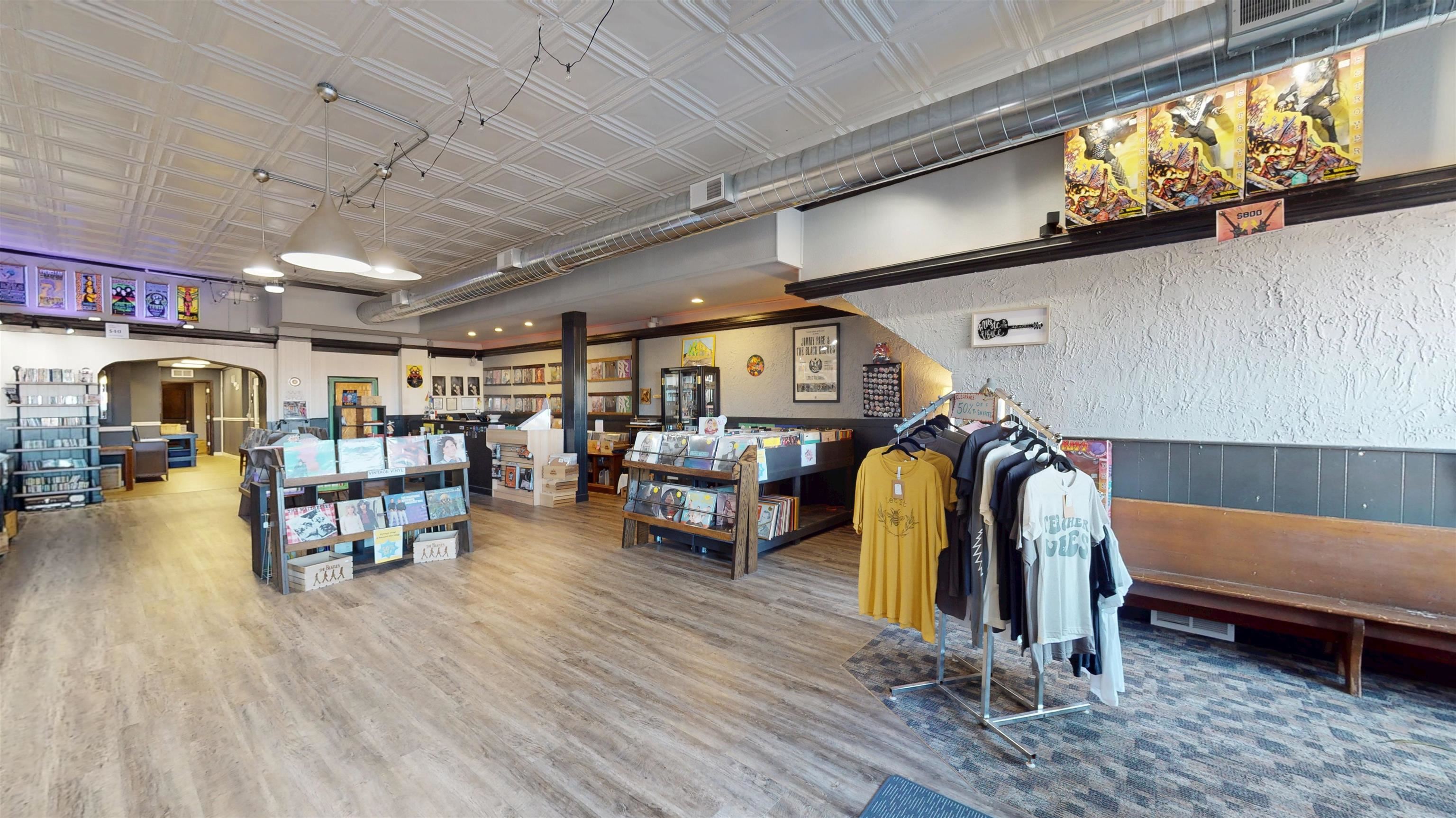 107 S CENTRAL AVENUE, Marshfield, Wisconsin 54449, ,Commercial/industrial,For Sale,107 S CENTRAL AVENUE,22600710