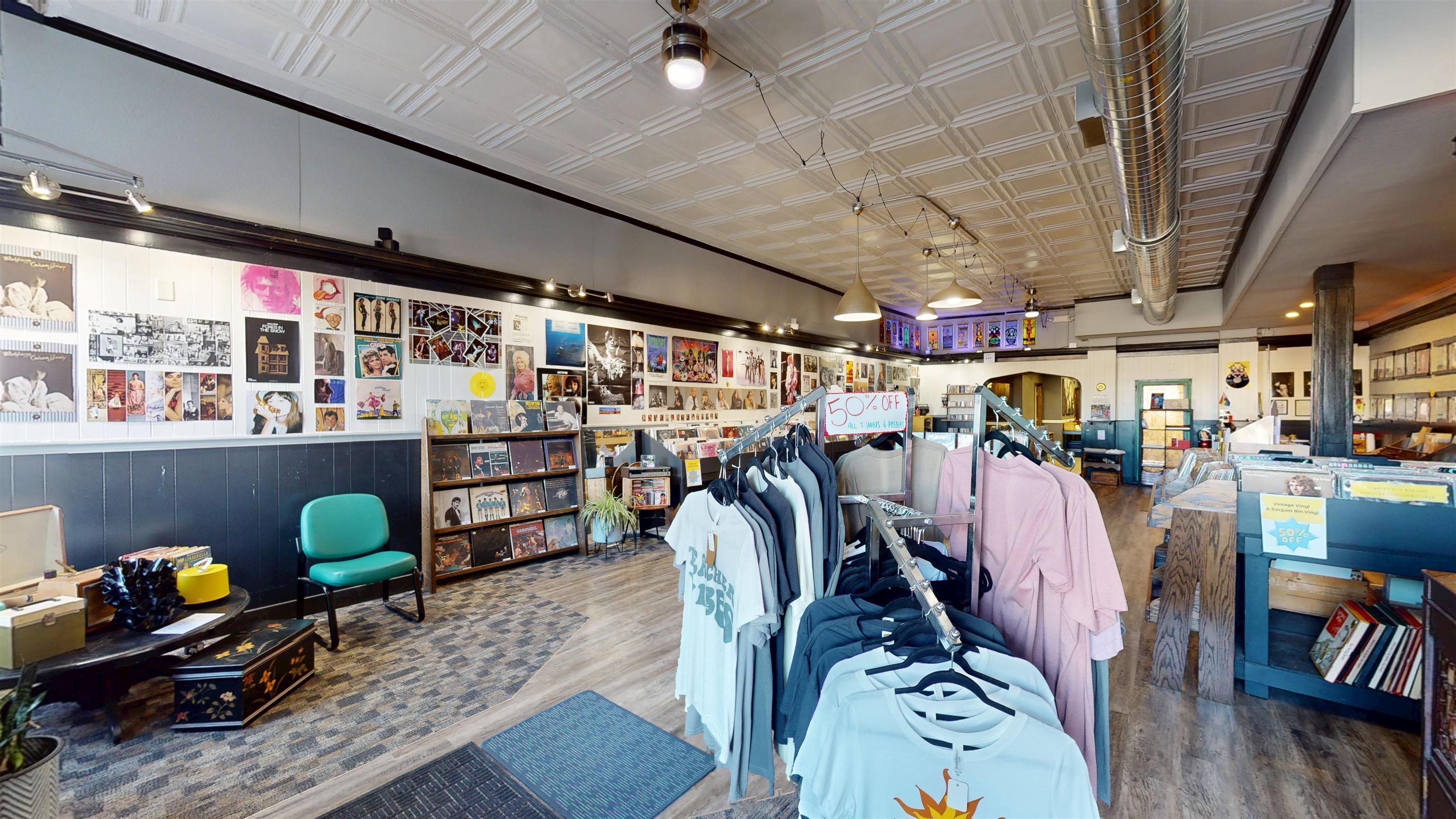 107 S CENTRAL AVENUE, Marshfield, Wisconsin 54449, ,Commercial/industrial,For Sale,107 S CENTRAL AVENUE,22600710