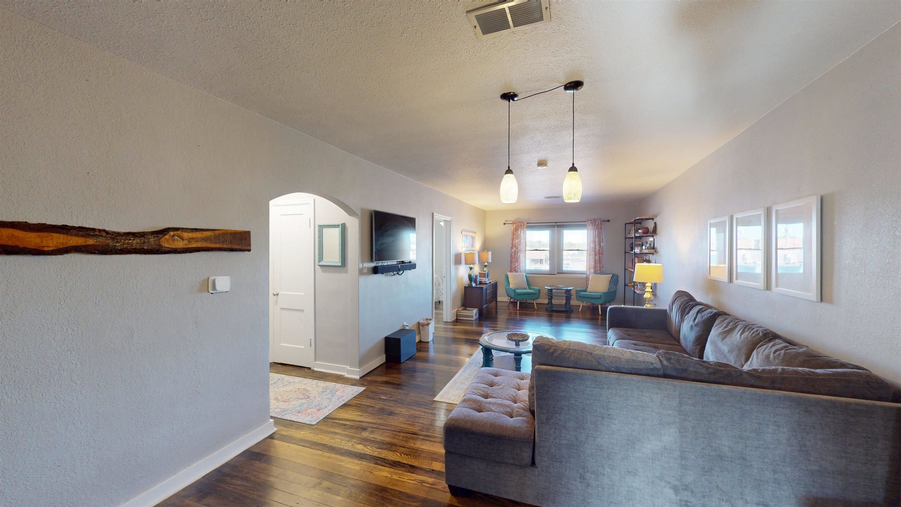 107 S CENTRAL AVENUE, Marshfield, Wisconsin 54449, ,Commercial/industrial,For Sale,107 S CENTRAL AVENUE,22600710