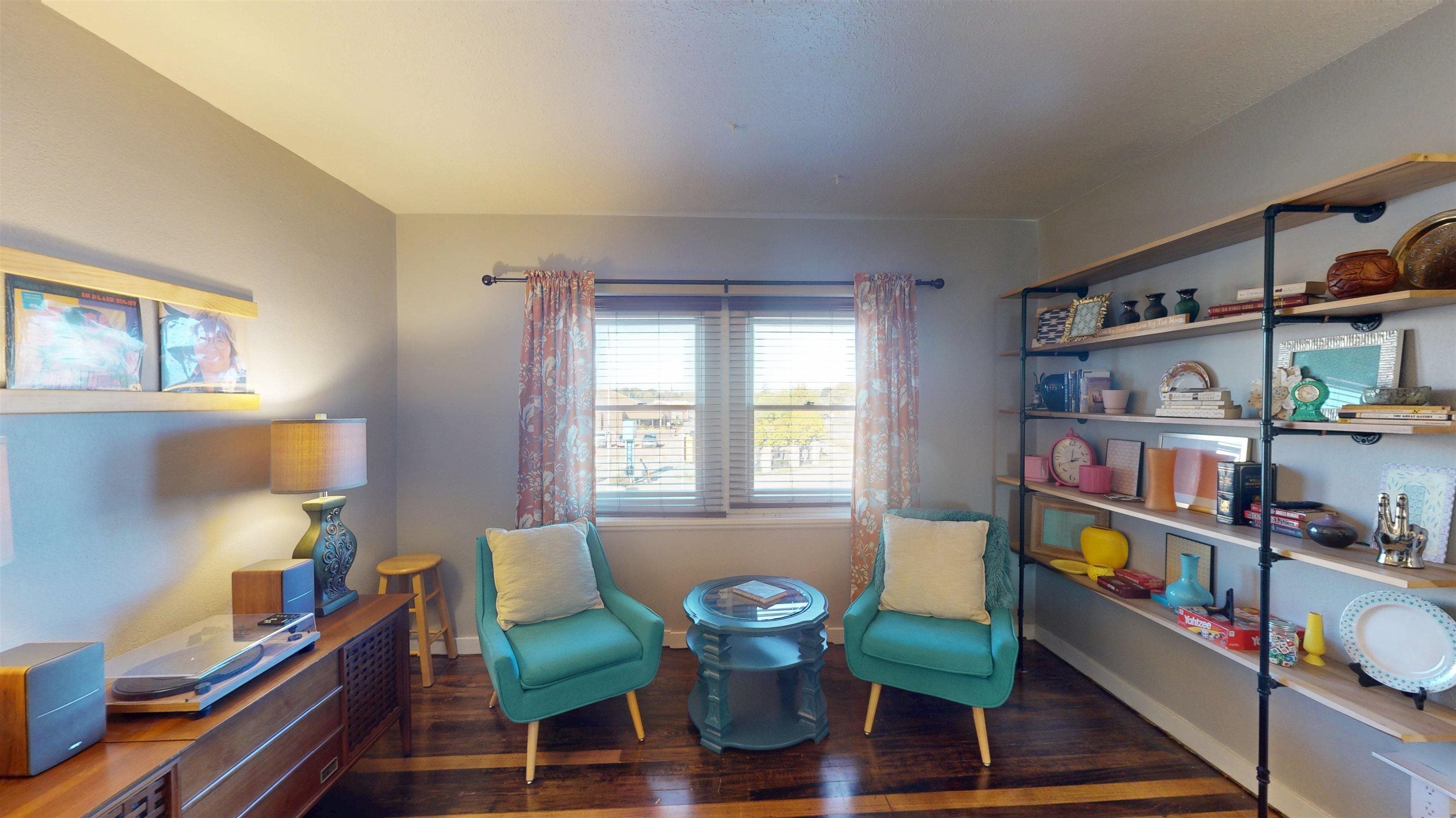 107 S CENTRAL AVENUE, Marshfield, Wisconsin 54449, ,Commercial/industrial,For Sale,107 S CENTRAL AVENUE,22600710