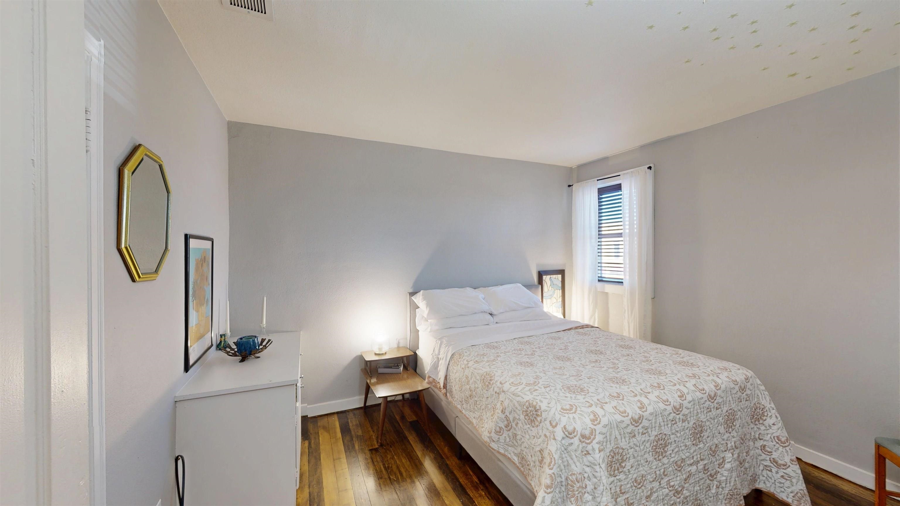 107 S CENTRAL AVENUE, Marshfield, Wisconsin 54449, ,Commercial/industrial,For Sale,107 S CENTRAL AVENUE,22600710