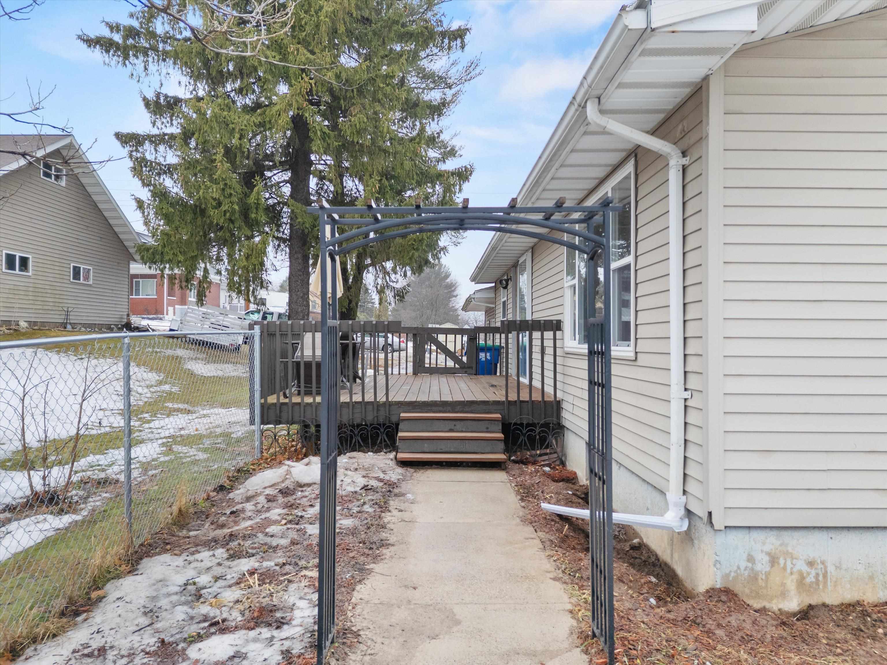 508 HEMLOCK STREET, Marathon, Wisconsin 54448, 2 Bedrooms Bedrooms, ,1 BathroomBathrooms,Residential,For Sale,508 HEMLOCK STREET,22600712