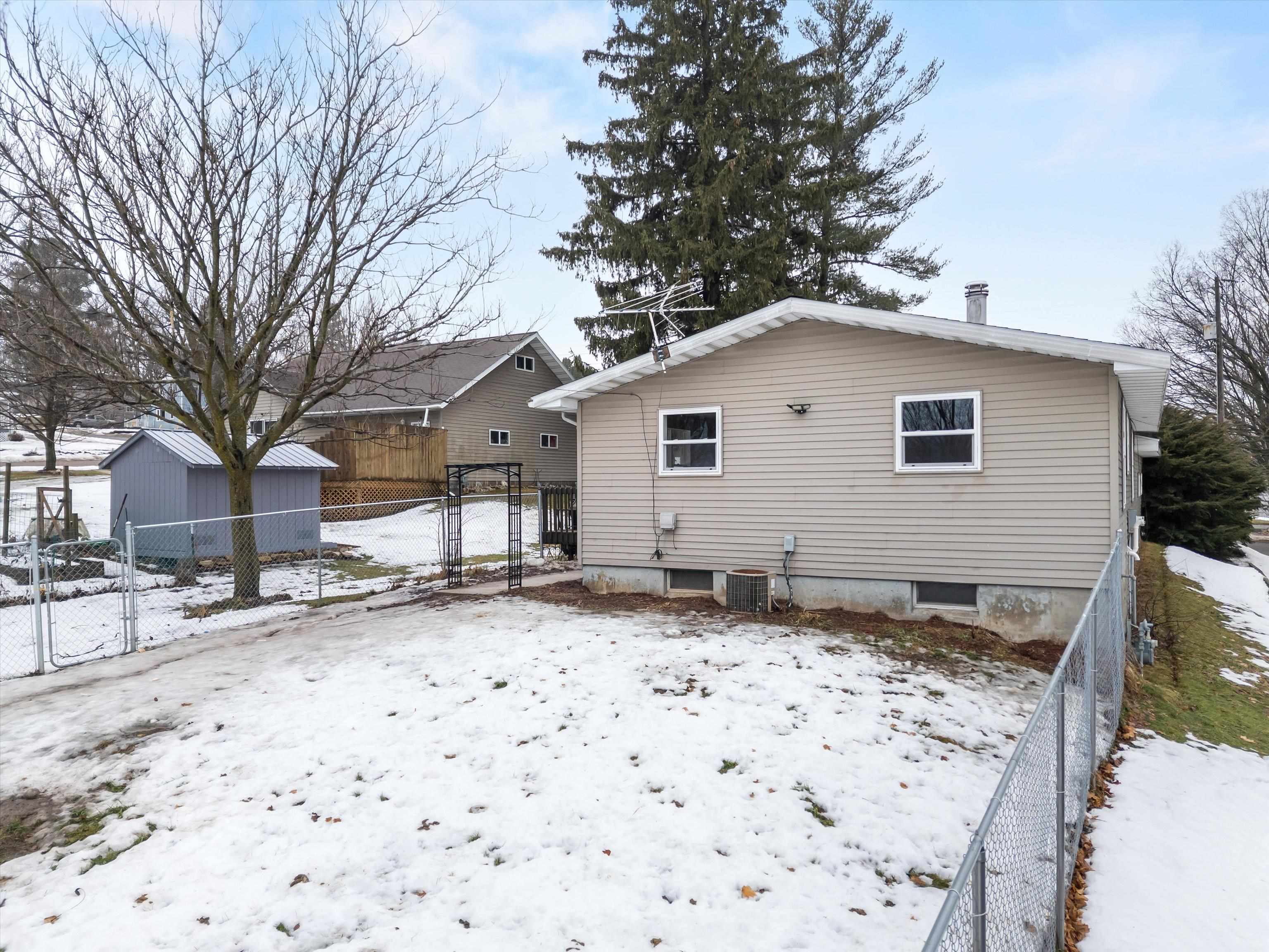 508 HEMLOCK STREET, Marathon, Wisconsin 54448, 2 Bedrooms Bedrooms, ,1 BathroomBathrooms,Residential,For Sale,508 HEMLOCK STREET,22600712