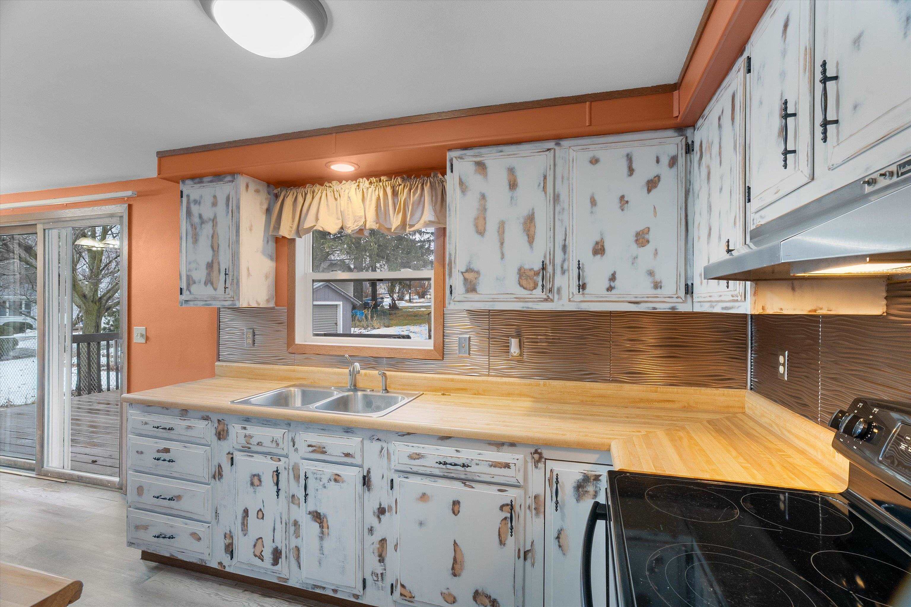 508 HEMLOCK STREET, Marathon, Wisconsin 54448, 2 Bedrooms Bedrooms, ,1 BathroomBathrooms,Residential,For Sale,508 HEMLOCK STREET,22600712