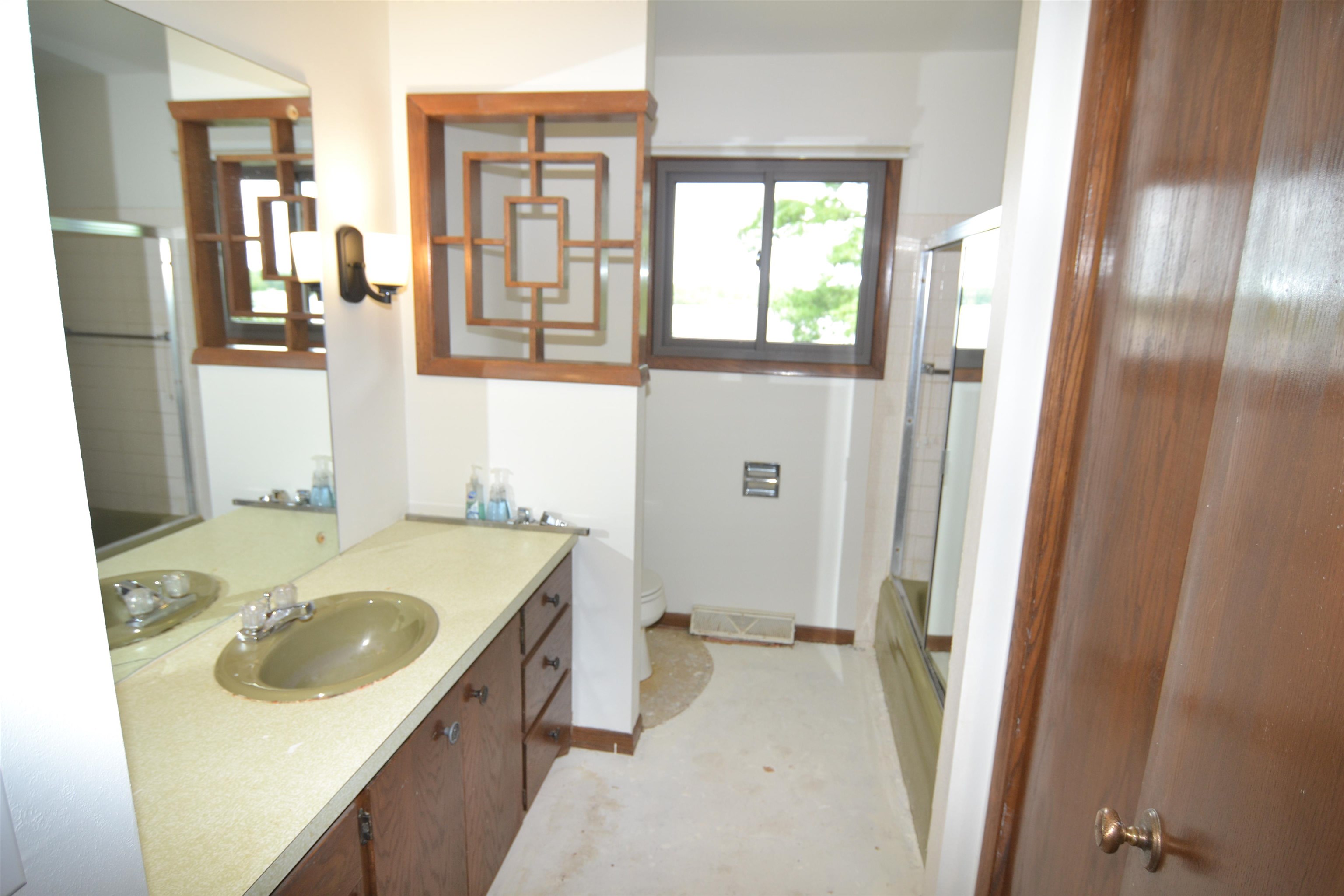 153318 SHORELAND LANE, Wausau, Wisconsin 54401, 3 Bedrooms Bedrooms, ,1 BathroomBathrooms,Residential,For Sale,153318 SHORELAND LANE,22600717