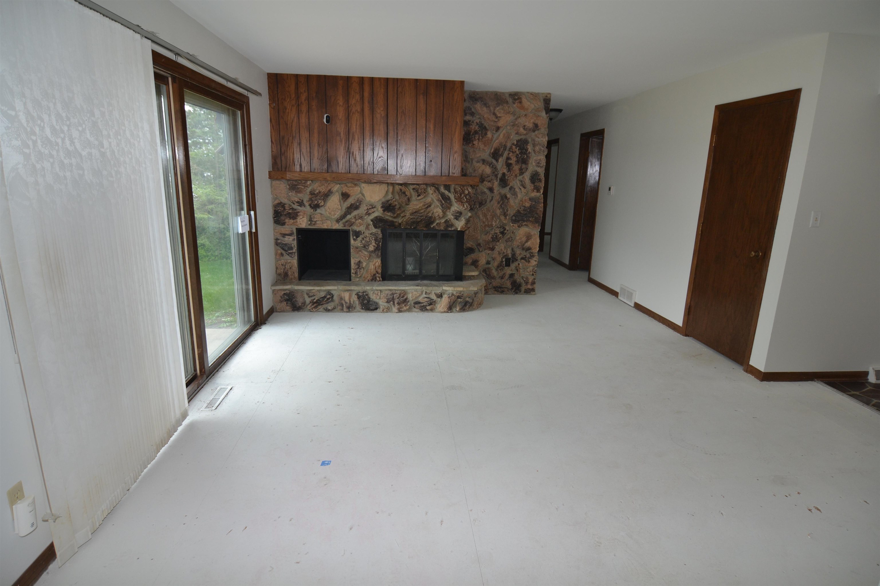 153318 SHORELAND LANE, Wausau, Wisconsin 54401, 3 Bedrooms Bedrooms, ,1 BathroomBathrooms,Residential,For Sale,153318 SHORELAND LANE,22600717