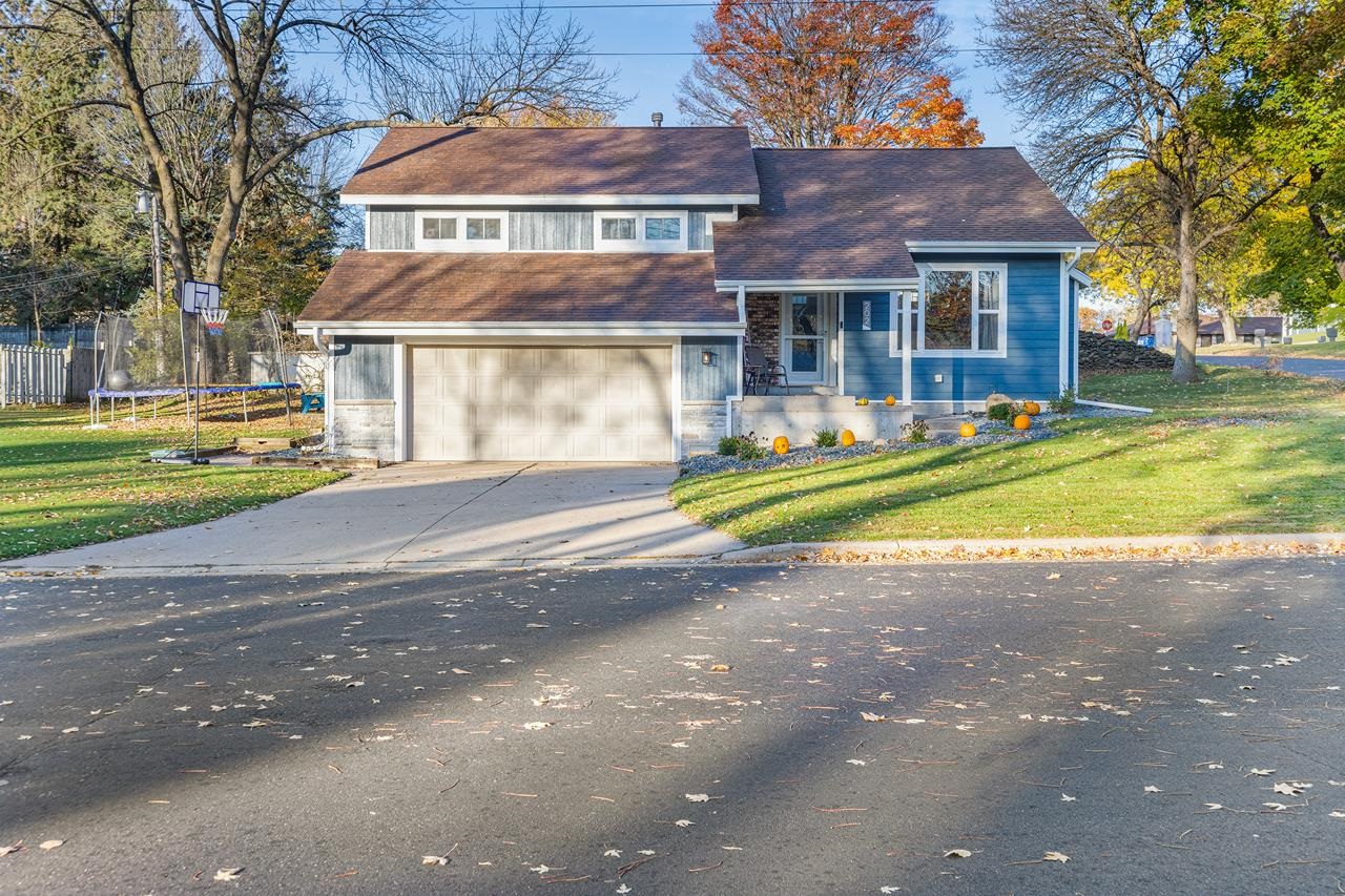 202 ARNOLD STREET, Rothschild, Wisconsin 54474, 4 Bedrooms Bedrooms, ,3 BathroomsBathrooms,Residential,For Sale,202 ARNOLD STREET,22600720