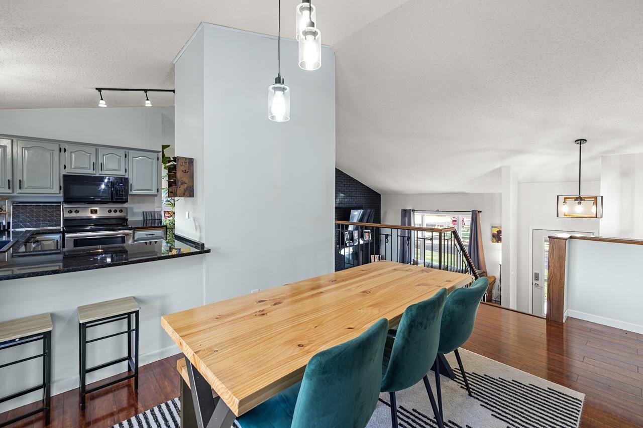 202 ARNOLD STREET, Rothschild, Wisconsin 54474, 4 Bedrooms Bedrooms, ,3 BathroomsBathrooms,Residential,For Sale,202 ARNOLD STREET,22600720