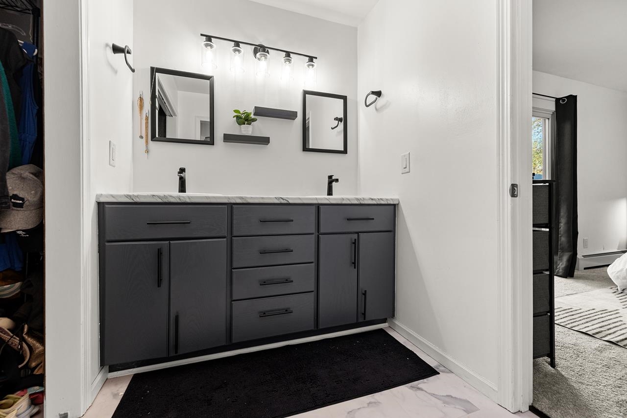 202 ARNOLD STREET, Rothschild, Wisconsin 54474, 4 Bedrooms Bedrooms, ,3 BathroomsBathrooms,Residential,For Sale,202 ARNOLD STREET,22600720