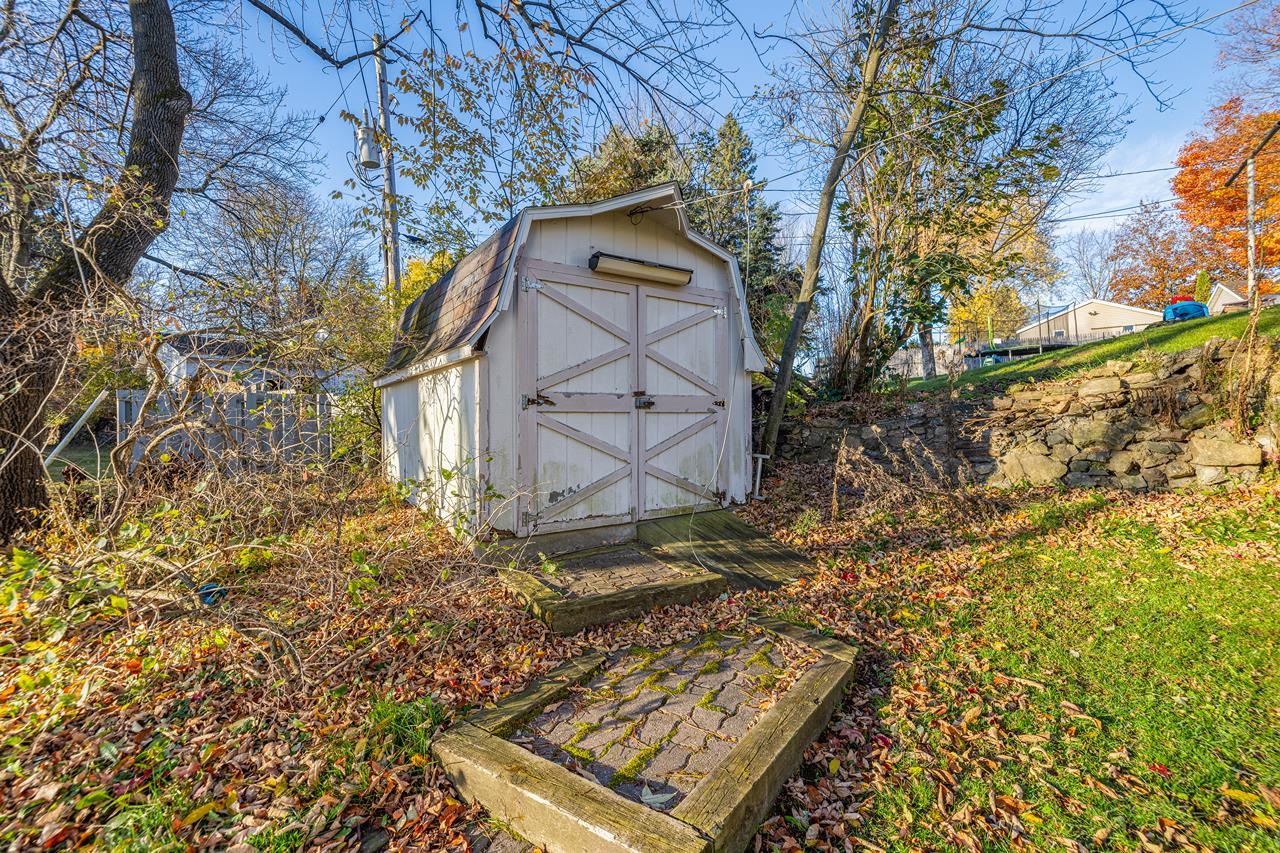 202 ARNOLD STREET, Rothschild, Wisconsin 54474, 4 Bedrooms Bedrooms, ,3 BathroomsBathrooms,Residential,For Sale,202 ARNOLD STREET,22600720