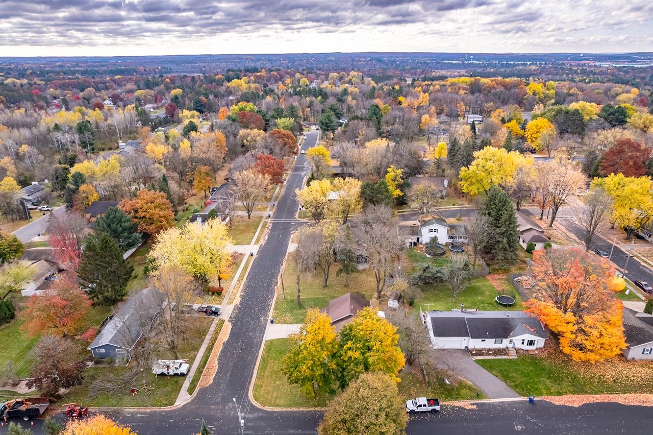 202 ARNOLD STREET, Rothschild, Wisconsin 54474, 4 Bedrooms Bedrooms, ,3 BathroomsBathrooms,Residential,For Sale,202 ARNOLD STREET,22600720