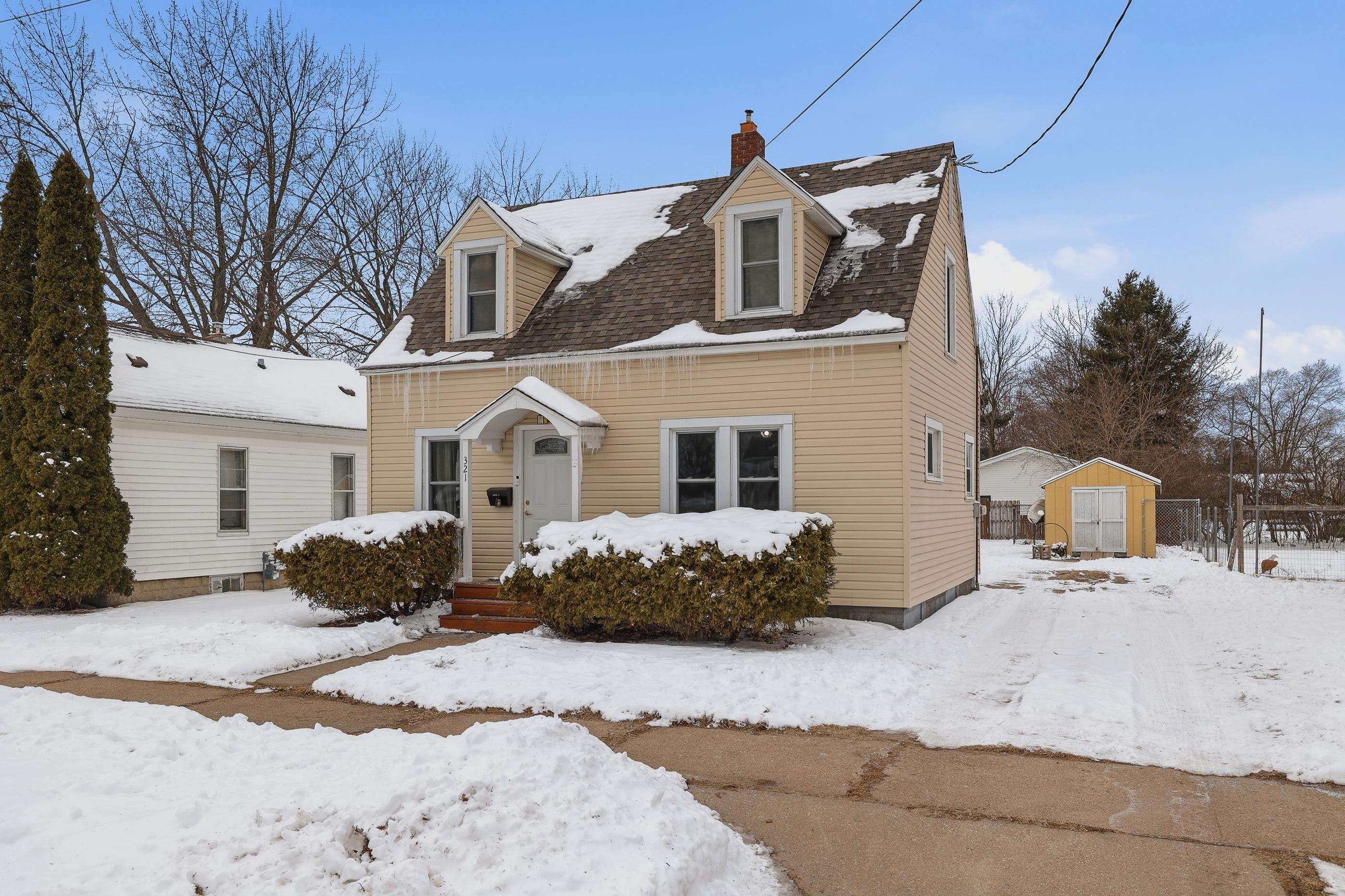 321 11TH STREET NORTH, Wisconsin Rapids, Wisconsin 54494, 2 Bedrooms Bedrooms, ,2 BathroomsBathrooms,Residential,For Sale,321 11TH STREET NORTH,22600721