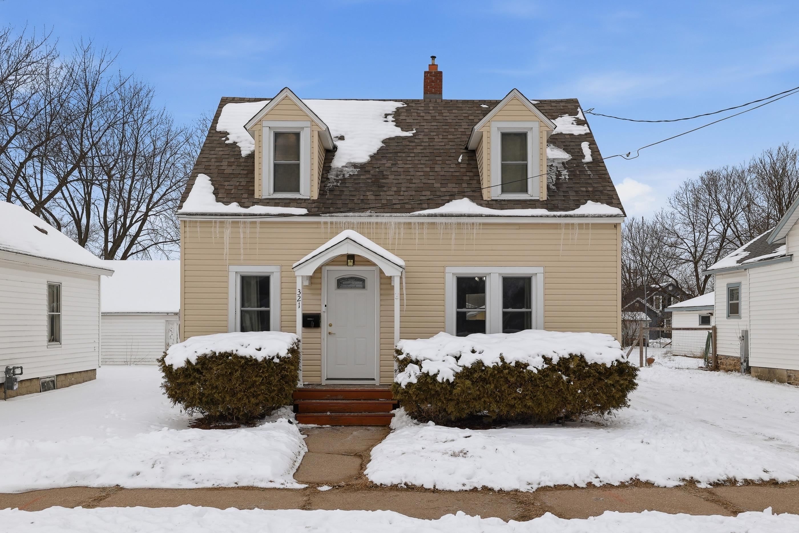 321 11TH STREET NORTH, Wisconsin Rapids, Wisconsin 54494, 2 Bedrooms Bedrooms, ,2 BathroomsBathrooms,Residential,For Sale,321 11TH STREET NORTH,22600721