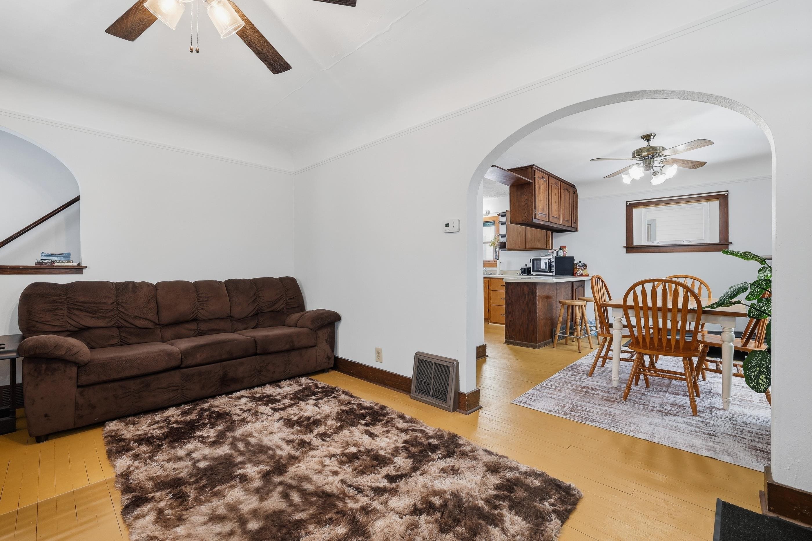 321 11TH STREET NORTH, Wisconsin Rapids, Wisconsin 54494, 2 Bedrooms Bedrooms, ,2 BathroomsBathrooms,Residential,For Sale,321 11TH STREET NORTH,22600721