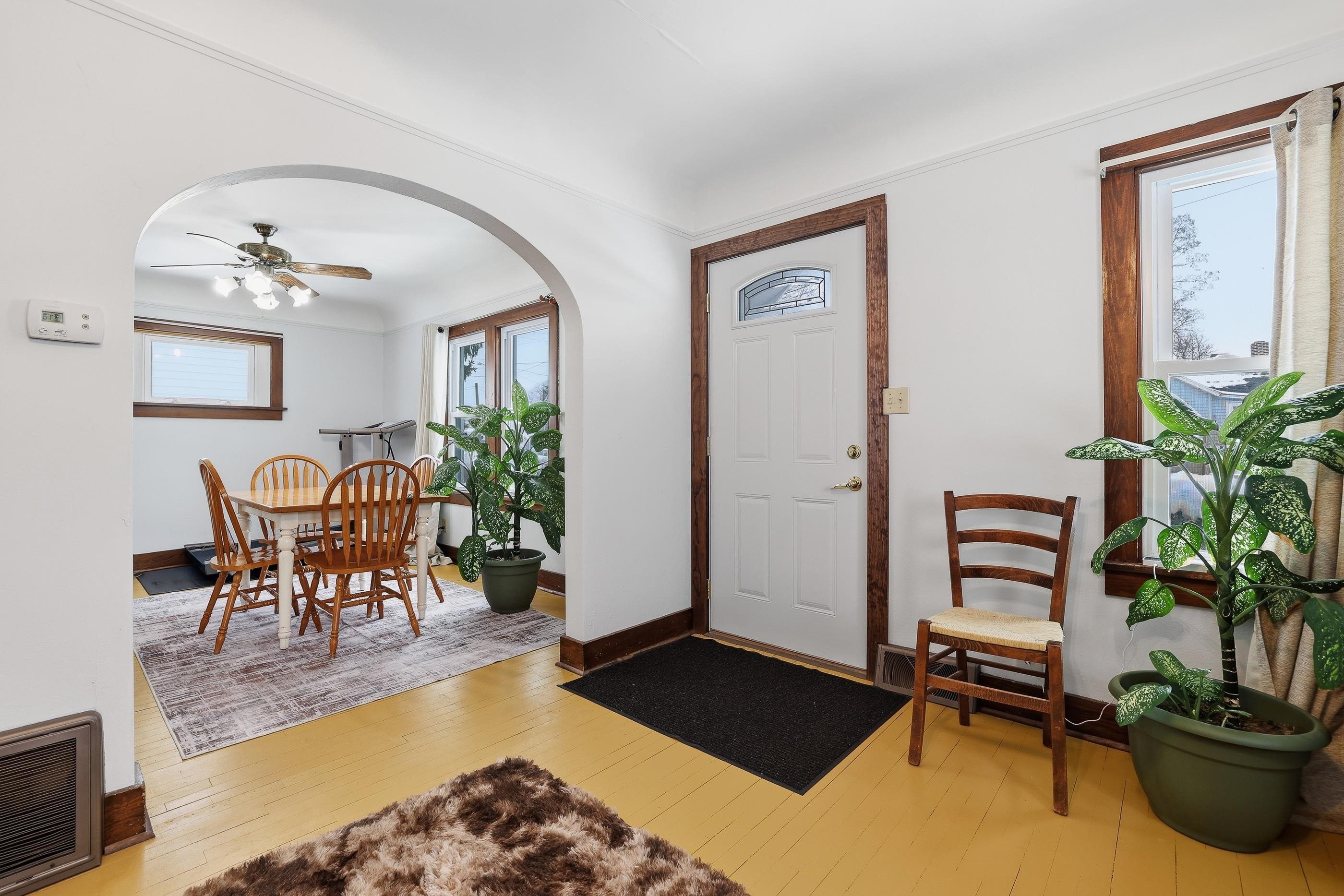 321 11TH STREET NORTH, Wisconsin Rapids, Wisconsin 54494, 2 Bedrooms Bedrooms, ,2 BathroomsBathrooms,Residential,For Sale,321 11TH STREET NORTH,22600721