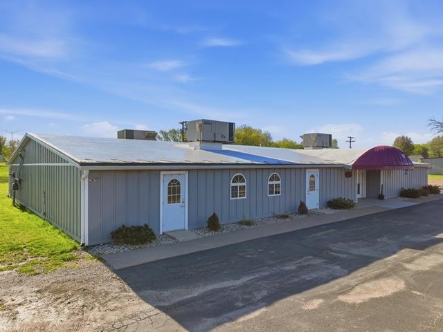 501 S WASHINGTON AVENUE, Marshfield, Wisconsin 54449, ,Commercial/industrial,For Sale,501 S WASHINGTON AVENUE,22600723