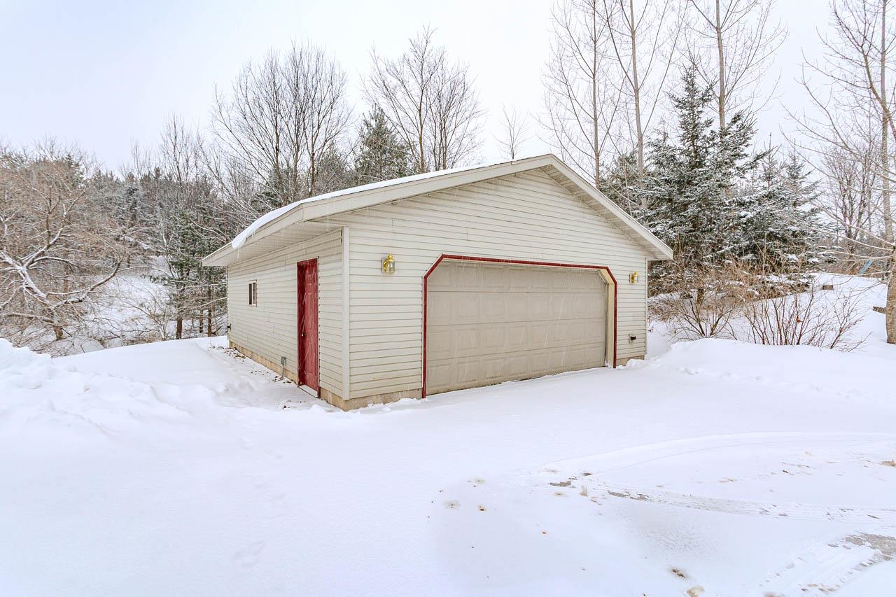 183555 OLD LAKE ROAD, Birnamwood, Wisconsin 54414, 4 Bedrooms Bedrooms, ,3 BathroomsBathrooms,Residential,For Sale,183555 OLD LAKE ROAD,22600729