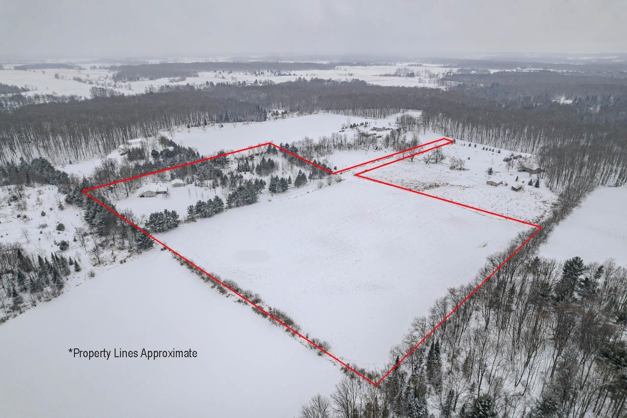 183555 OLD LAKE ROAD, Birnamwood, Wisconsin 54414, 4 Bedrooms Bedrooms, ,3 BathroomsBathrooms,Residential,For Sale,183555 OLD LAKE ROAD,22600729