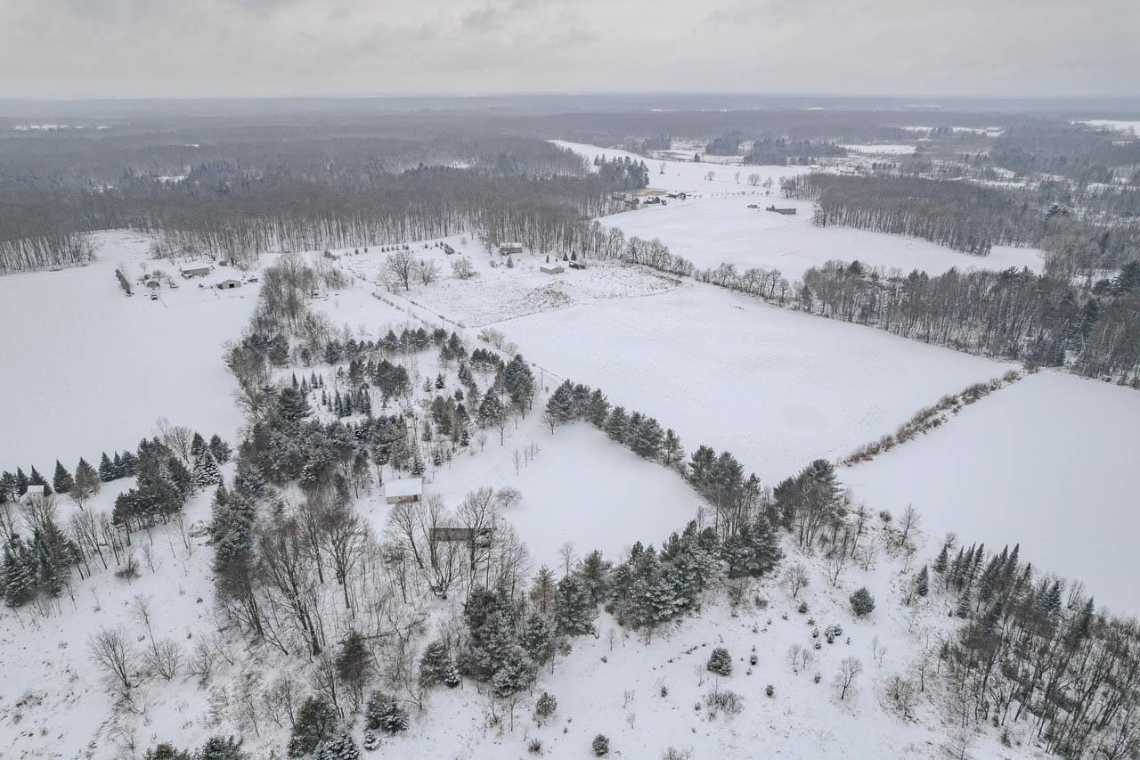 183555 OLD LAKE ROAD, Birnamwood, Wisconsin 54414, 4 Bedrooms Bedrooms, ,3 BathroomsBathrooms,Residential,For Sale,183555 OLD LAKE ROAD,22600729