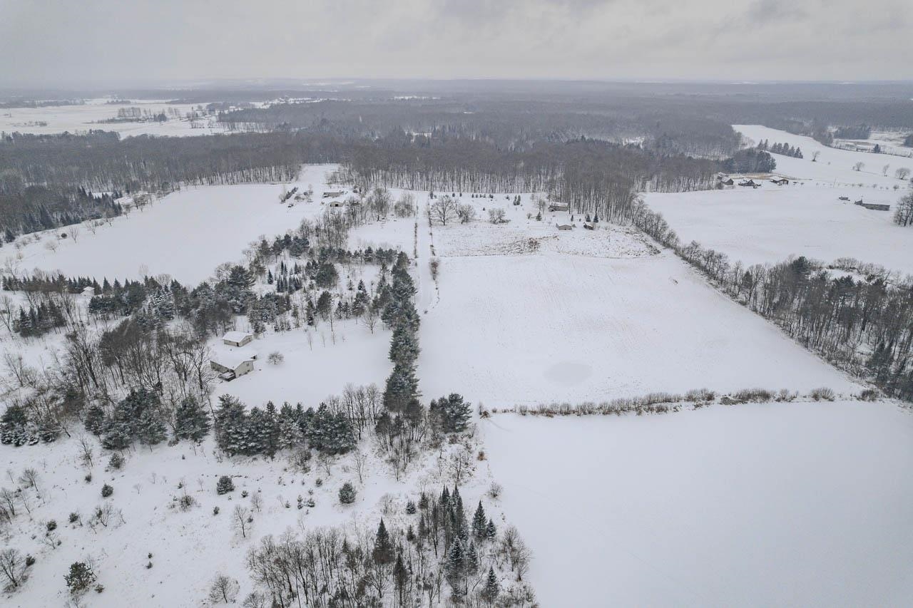 183555 OLD LAKE ROAD, Birnamwood, Wisconsin 54414, 4 Bedrooms Bedrooms, ,3 BathroomsBathrooms,Residential,For Sale,183555 OLD LAKE ROAD,22600729