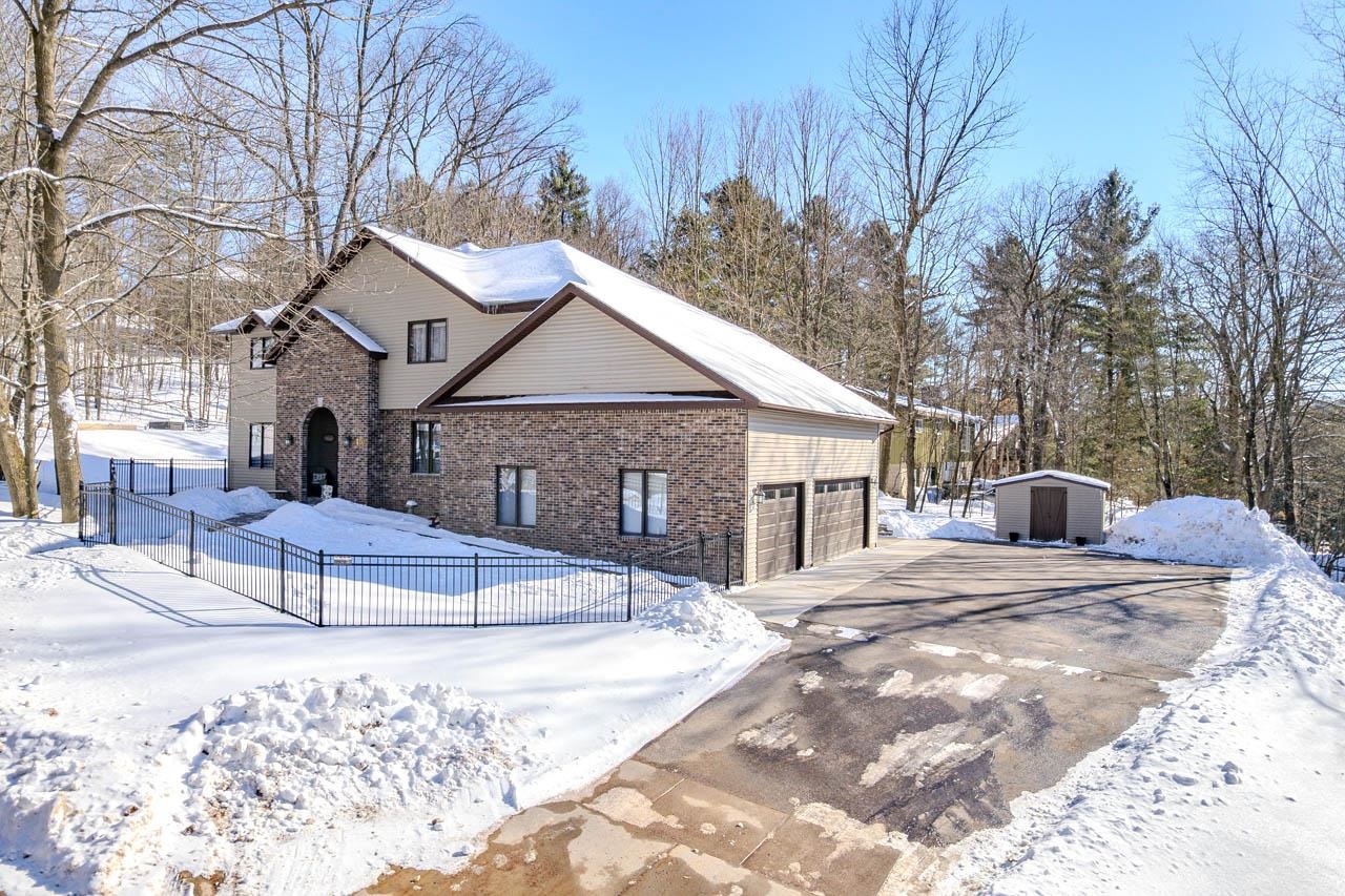 1401 WOODLAND RIDGE ROAD, Wausau, Wisconsin 54403, 4 Bedrooms Bedrooms, ,3 BathroomsBathrooms,Residential,For Sale,1401 WOODLAND RIDGE ROAD,22600730