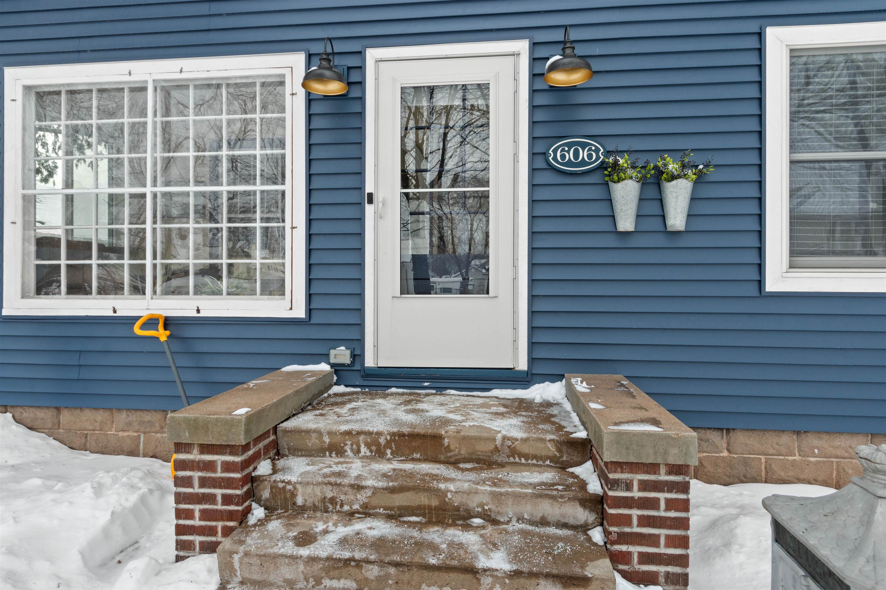 606 7TH STREET, Mosinee, Wisconsin 54455, 4 Bedrooms Bedrooms, ,2 BathroomsBathrooms,Residential,For Sale,606 7TH STREET,22600734