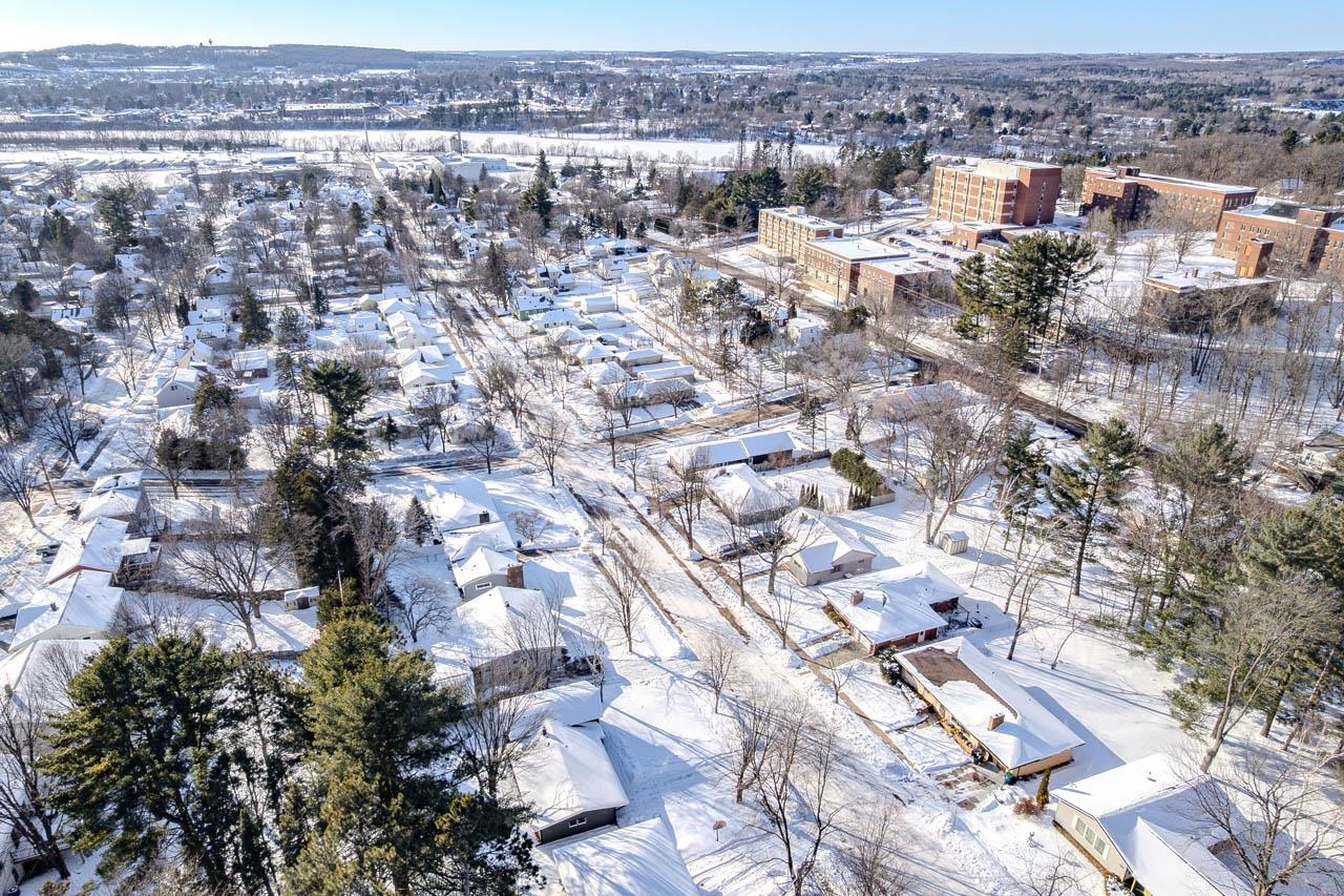 819 WINTON STREET, Wausau, Wisconsin 54403, 4 Bedrooms Bedrooms, ,2 BathroomsBathrooms,Residential,For Sale,819 WINTON STREET,22600736