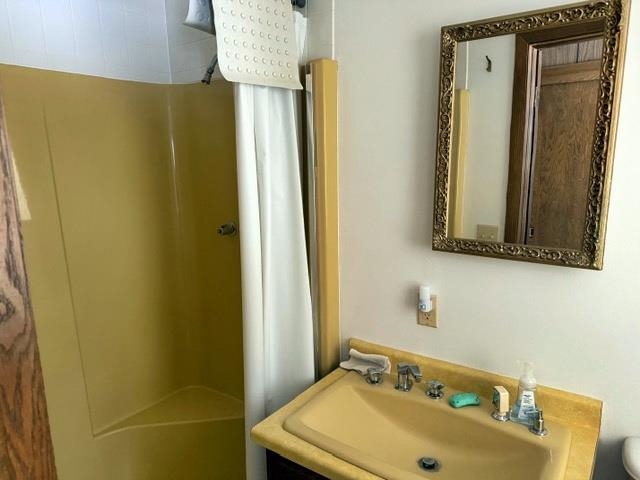 521 N AUBURN AVENUE, Marshfield, Wisconsin 54449, 3 Bedrooms Bedrooms, ,2 BathroomsBathrooms,Residential,For Sale,521 N AUBURN AVENUE,22600737