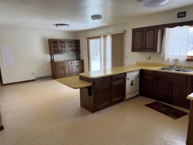 521 N AUBURN AVENUE, Marshfield, Wisconsin 54449, 3 Bedrooms Bedrooms, ,2 BathroomsBathrooms,Residential,For Sale,521 N AUBURN AVENUE,22600737