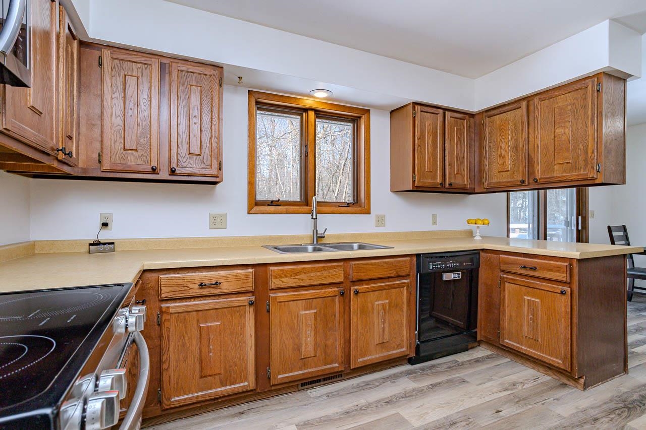 510 S 36TH AVENUE, Wausau, Wisconsin 54401, 3 Bedrooms Bedrooms, ,2 BathroomsBathrooms,Residential,For Sale,510 S 36TH AVENUE,22600738