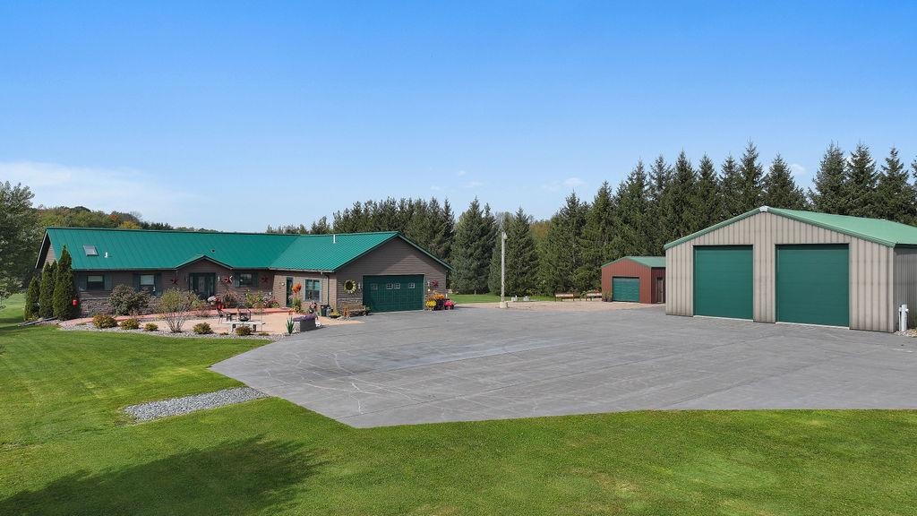 222848 COUNTY ROAD E, Stratford, Wisconsin 54484, 3 Bedrooms Bedrooms, ,3 BathroomsBathrooms,Residential,For Sale,222848 COUNTY ROAD E,22600739